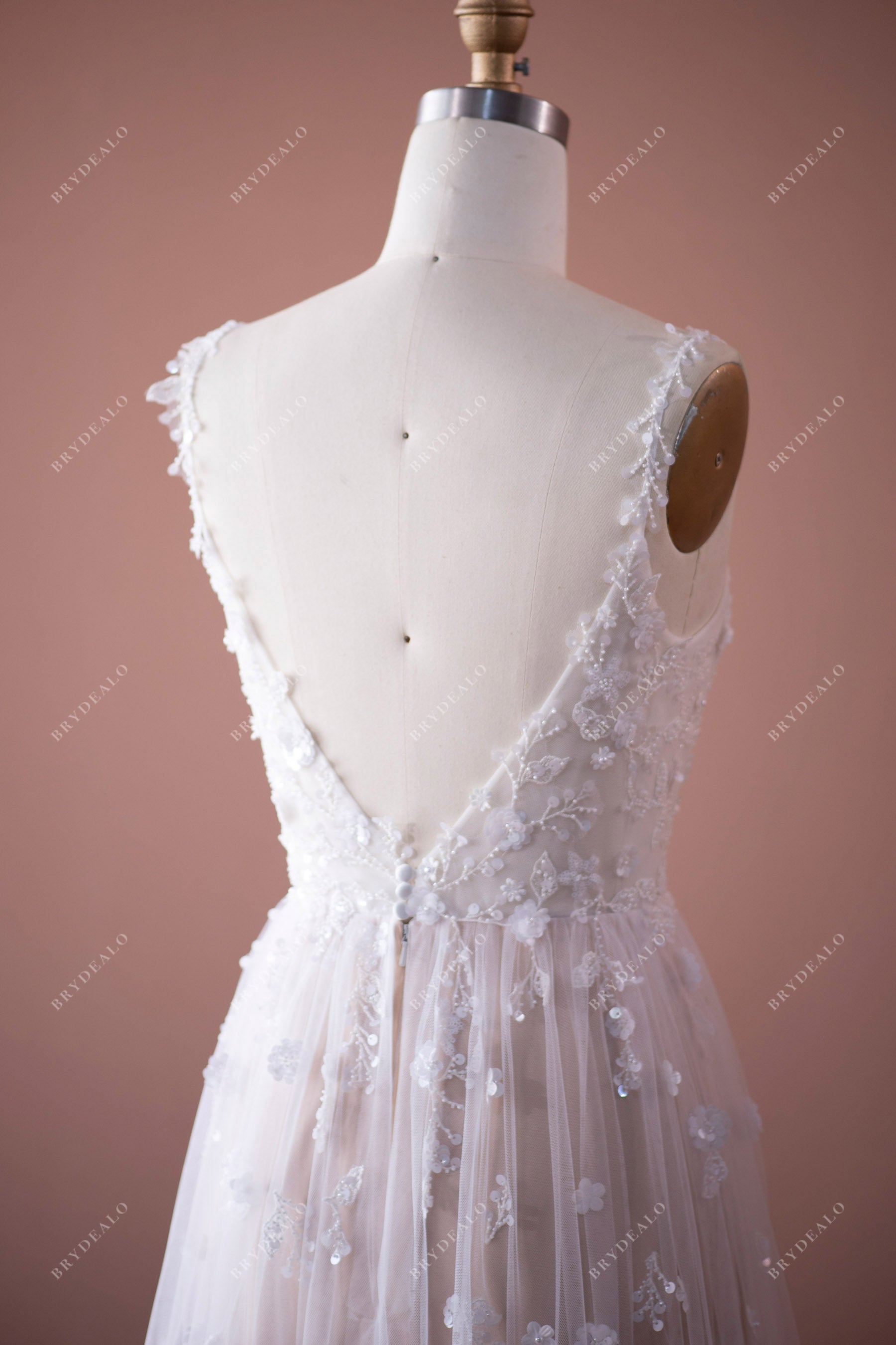 Fairy Flower Lace Tiered Sample Wedding Dress