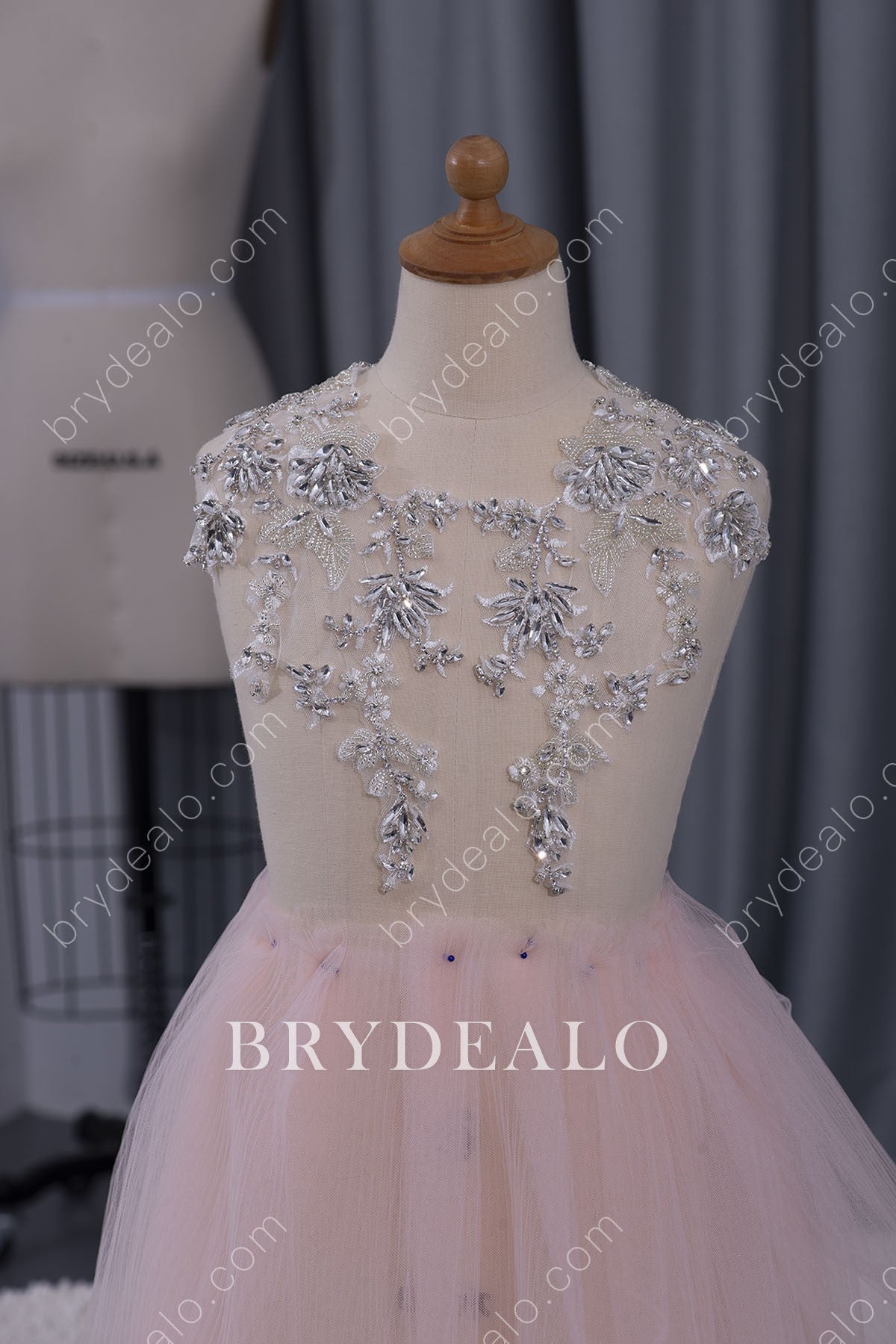 Eye-catching Crystals Beaded Lace Appliques