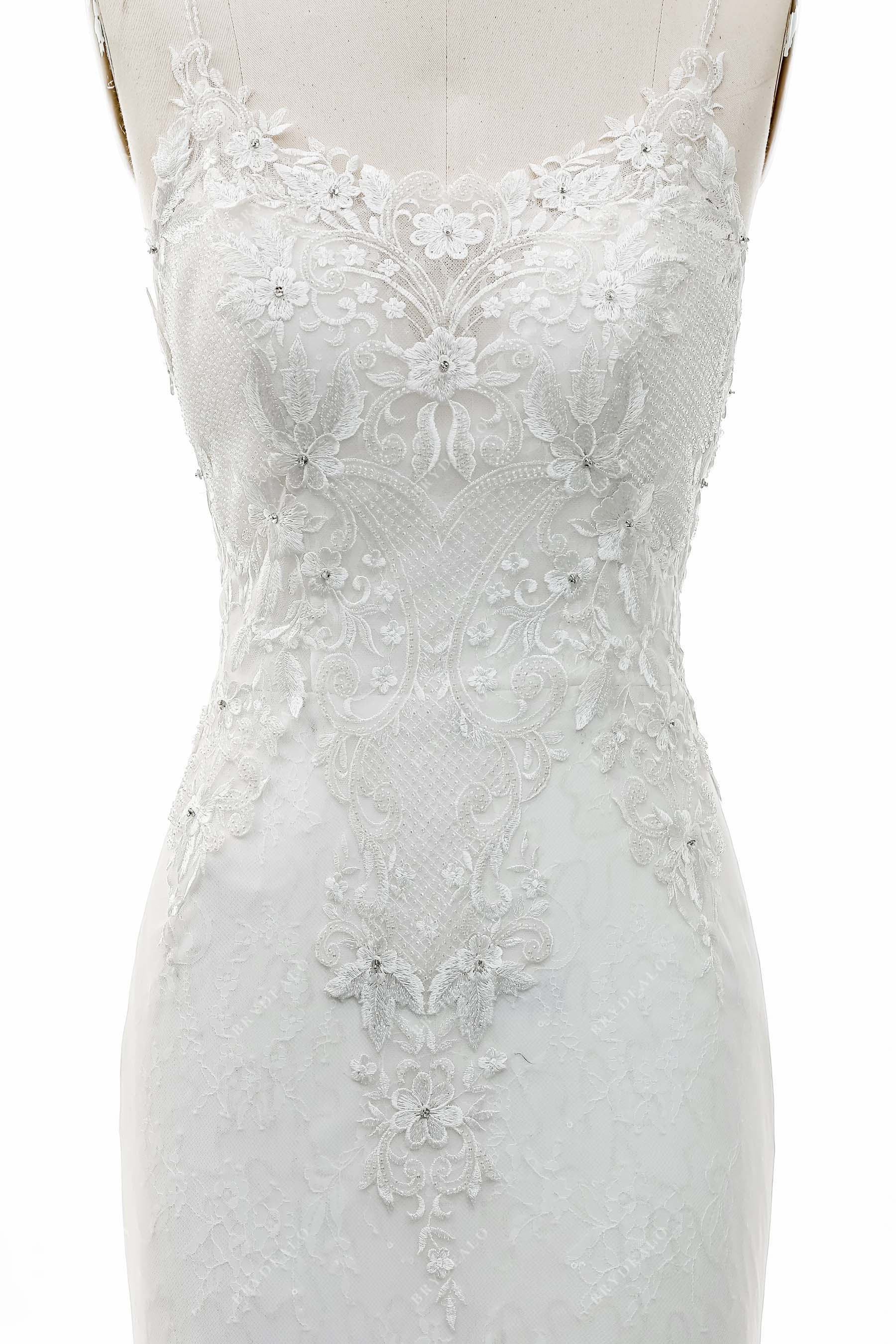 floral appliques sleeveless lace bridal dress