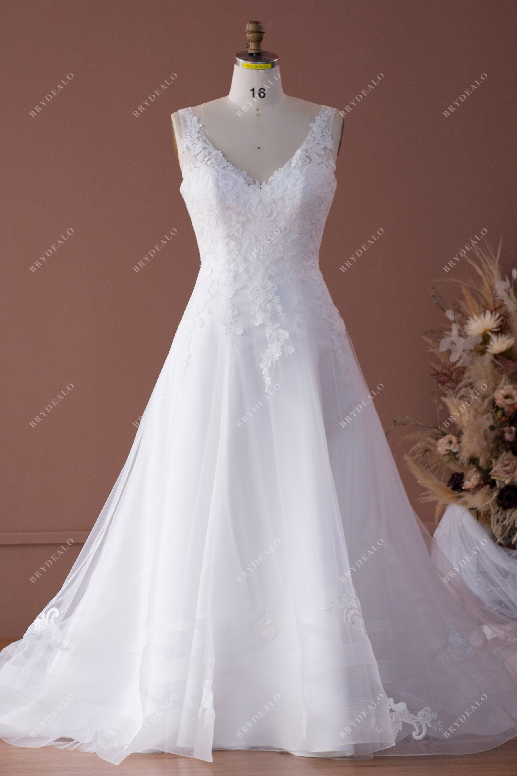 V-neck Flower Lace Keyhole Back Wedding Dress