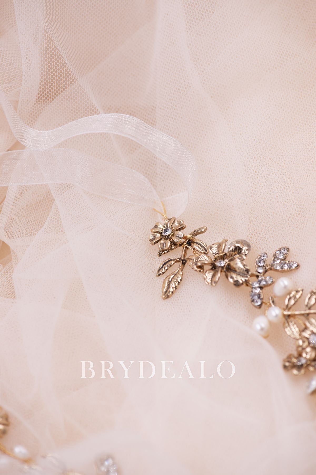 Wholesale Gold Leaf Pearls Rhinestones Bridal Wire Headband