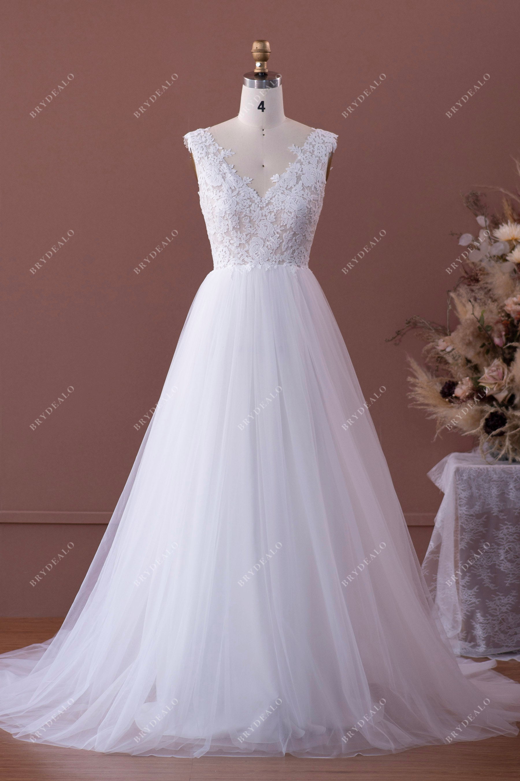 Flower Lace Tulle A-line Long Wedding Dress