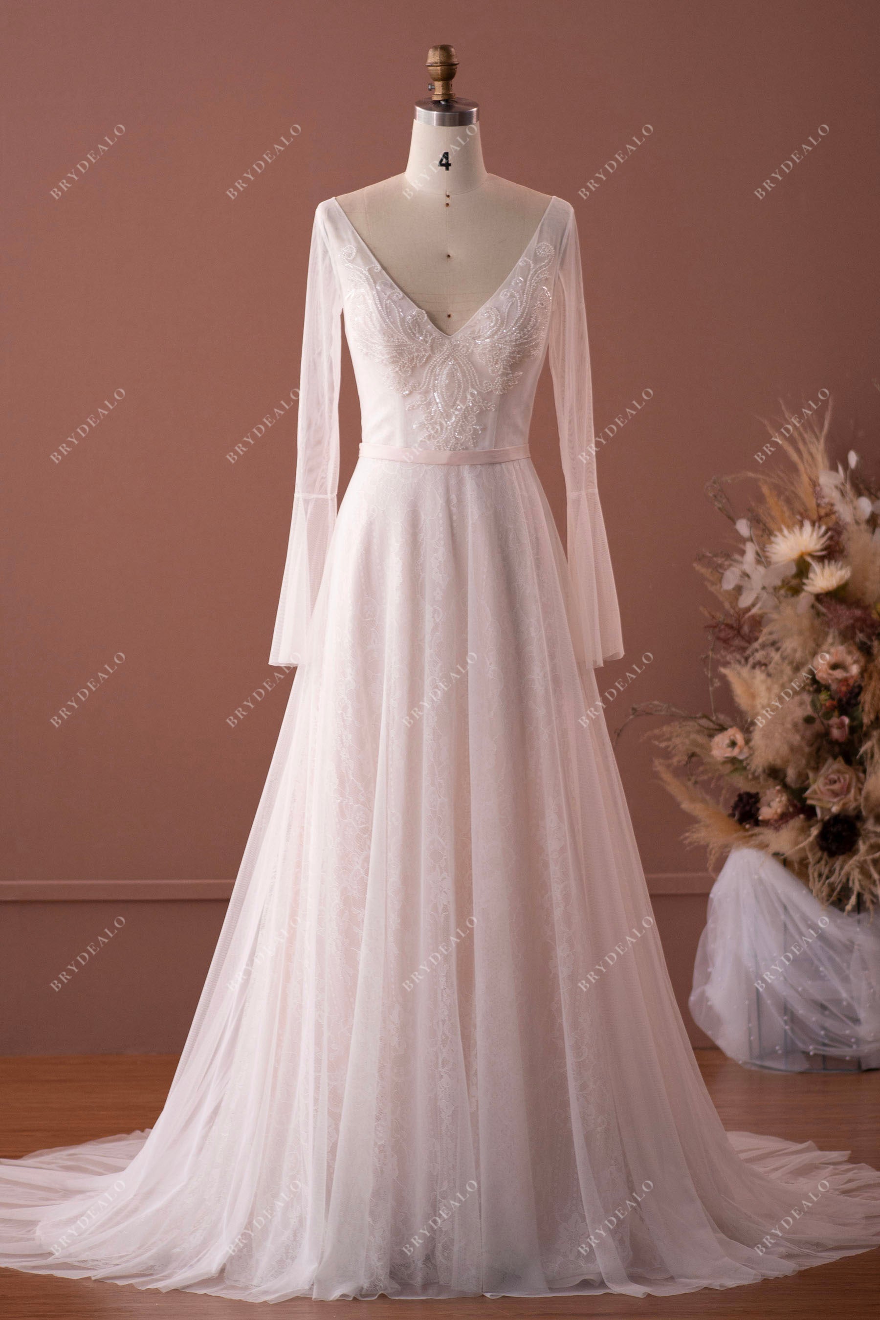 Illusion Sleeved V-neck Lace Tulle Boho Wedding Dress Sample Sale 