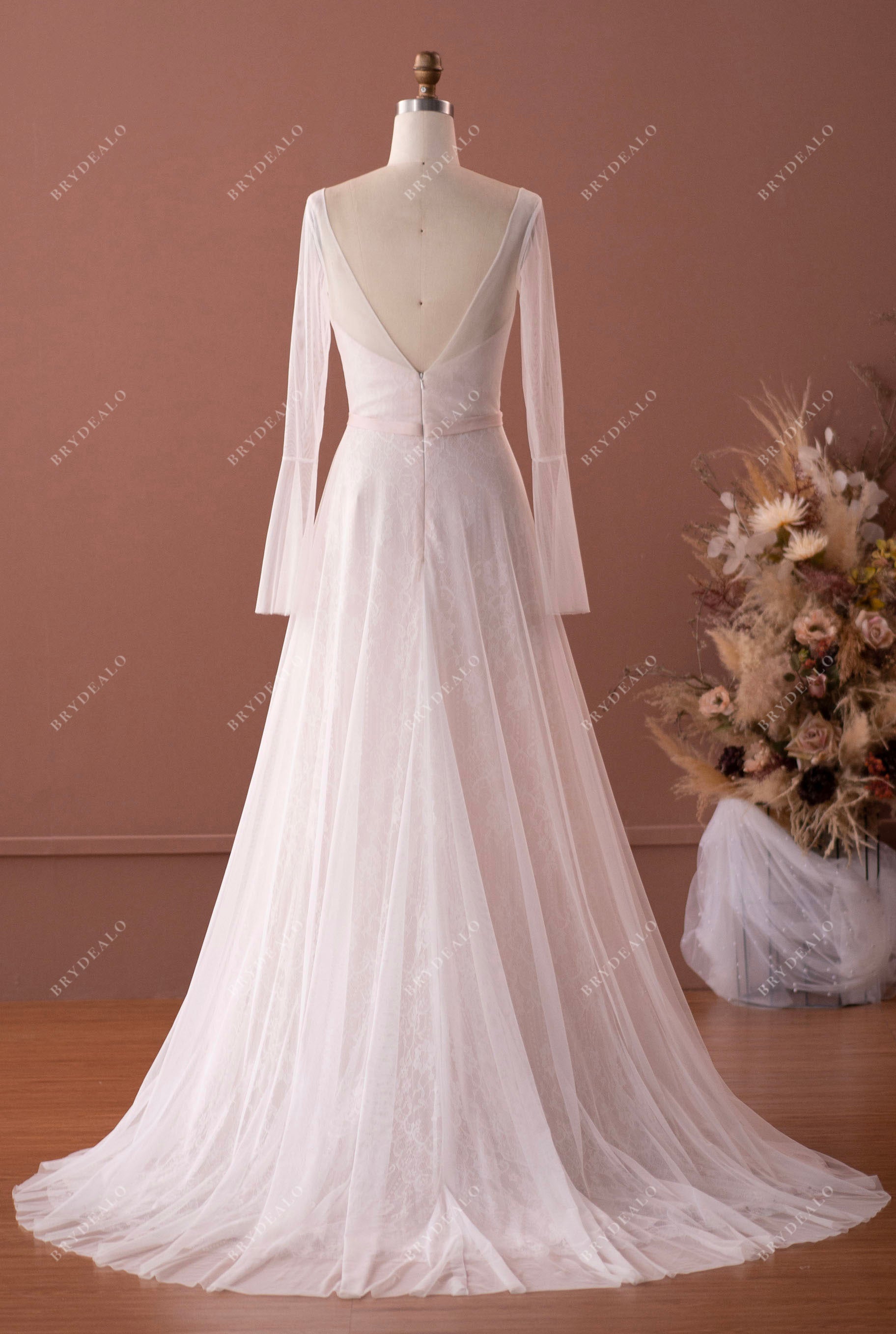 V-back illusion sleeves lace tulle bohemian sample sale wedding dress