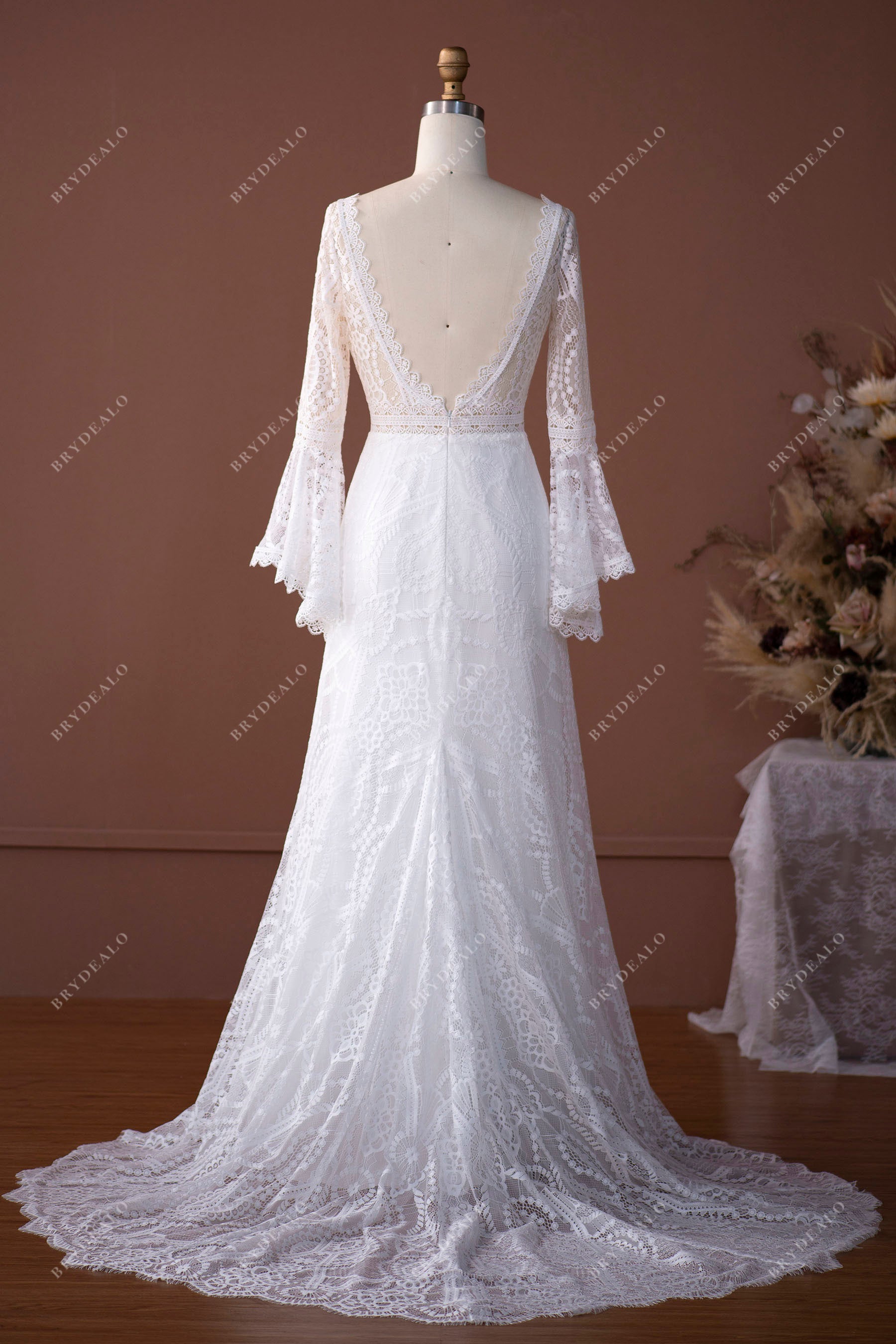 boho lace bridal dress with V-back 