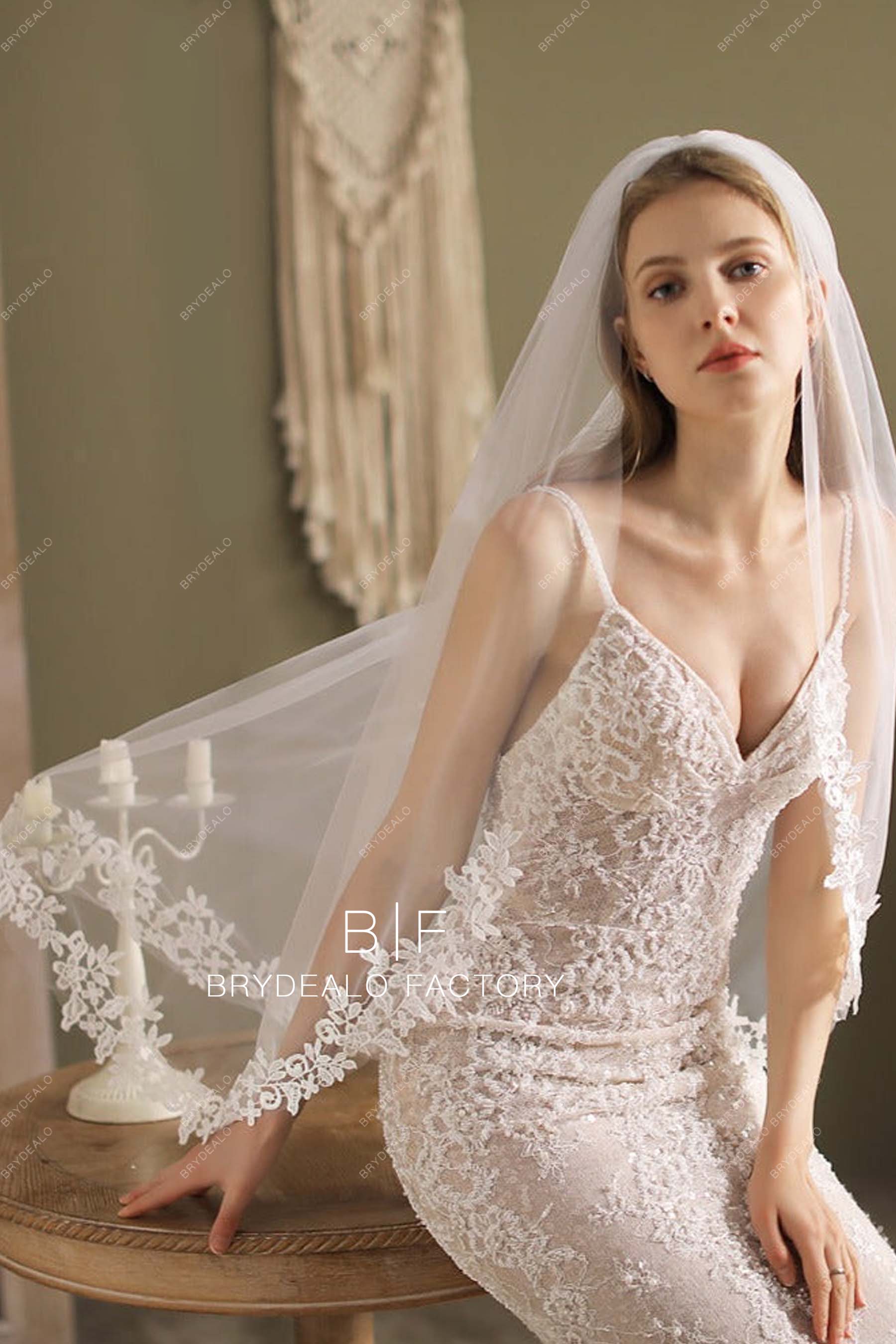 Lace Edge Short Wedding Veil