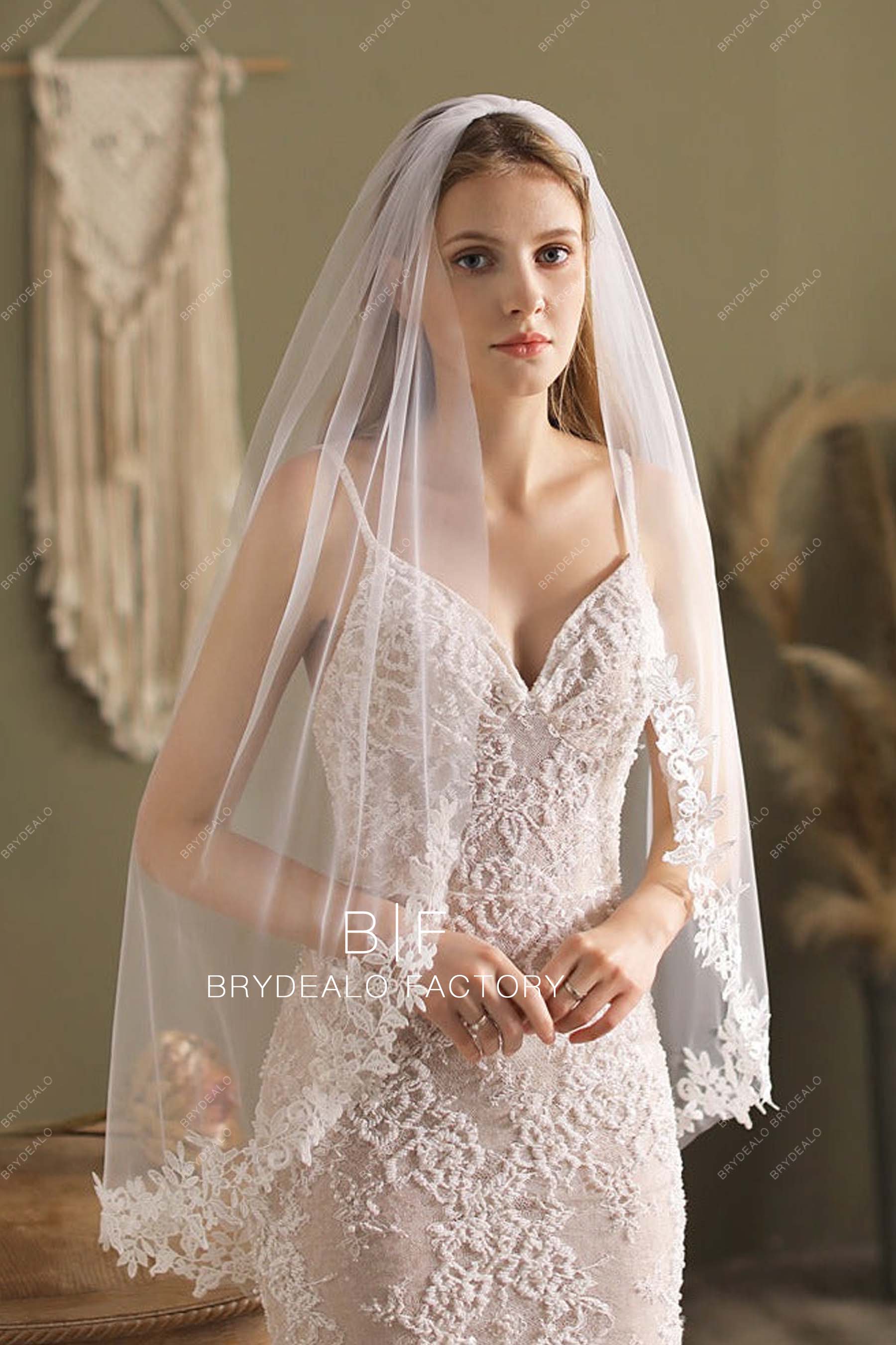 Wholesale Lace Edge Wedding Veil