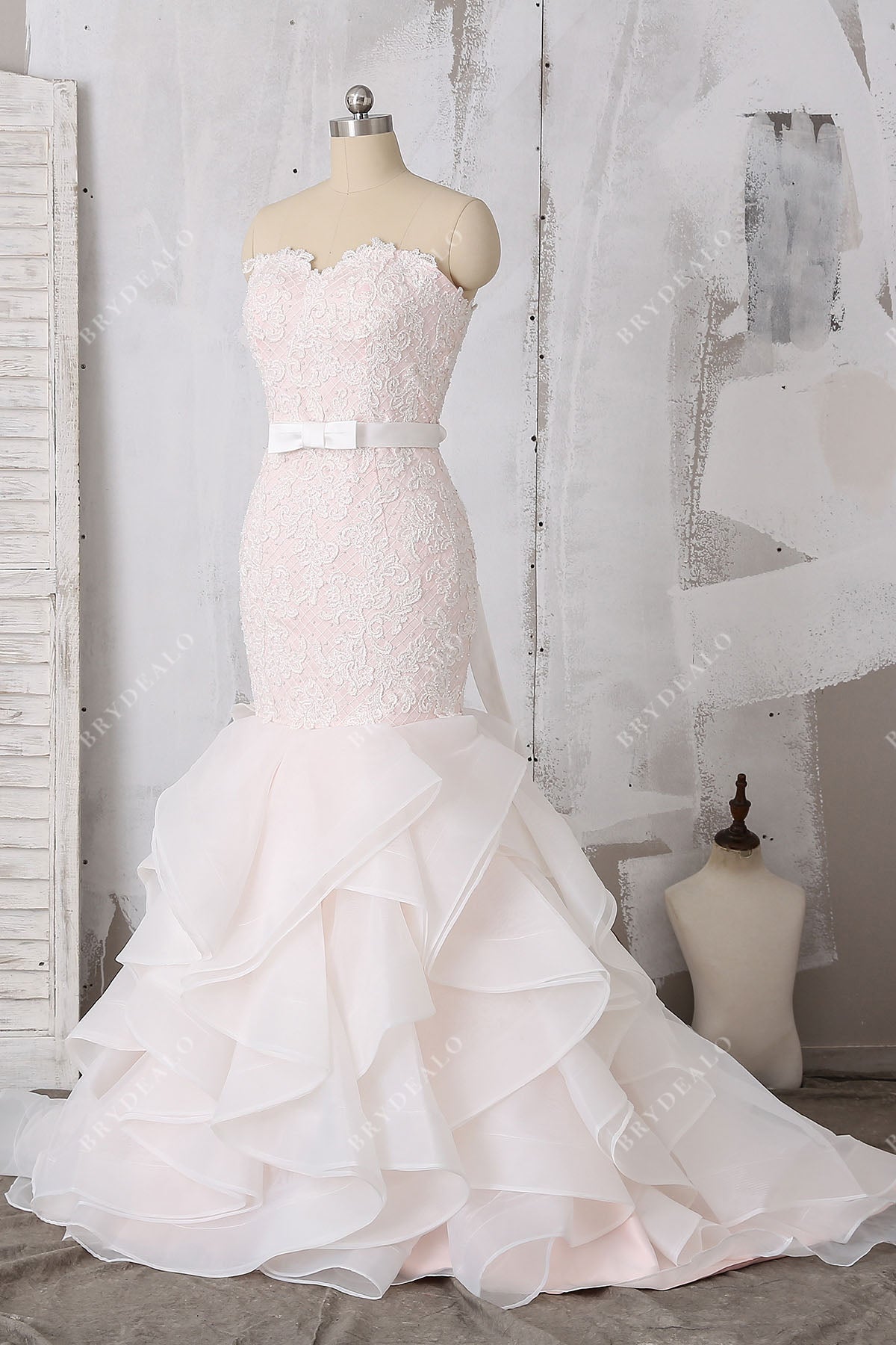 lace organza strapless sweetheart wedding gown