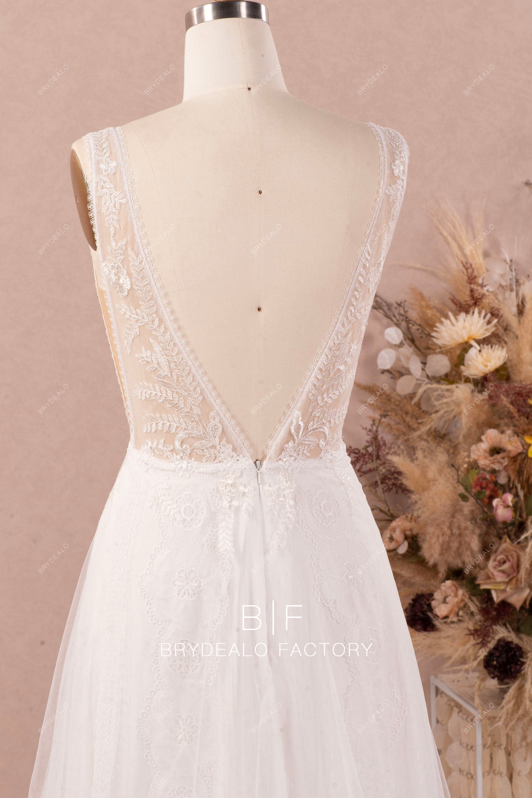 lace v-back wedding dress