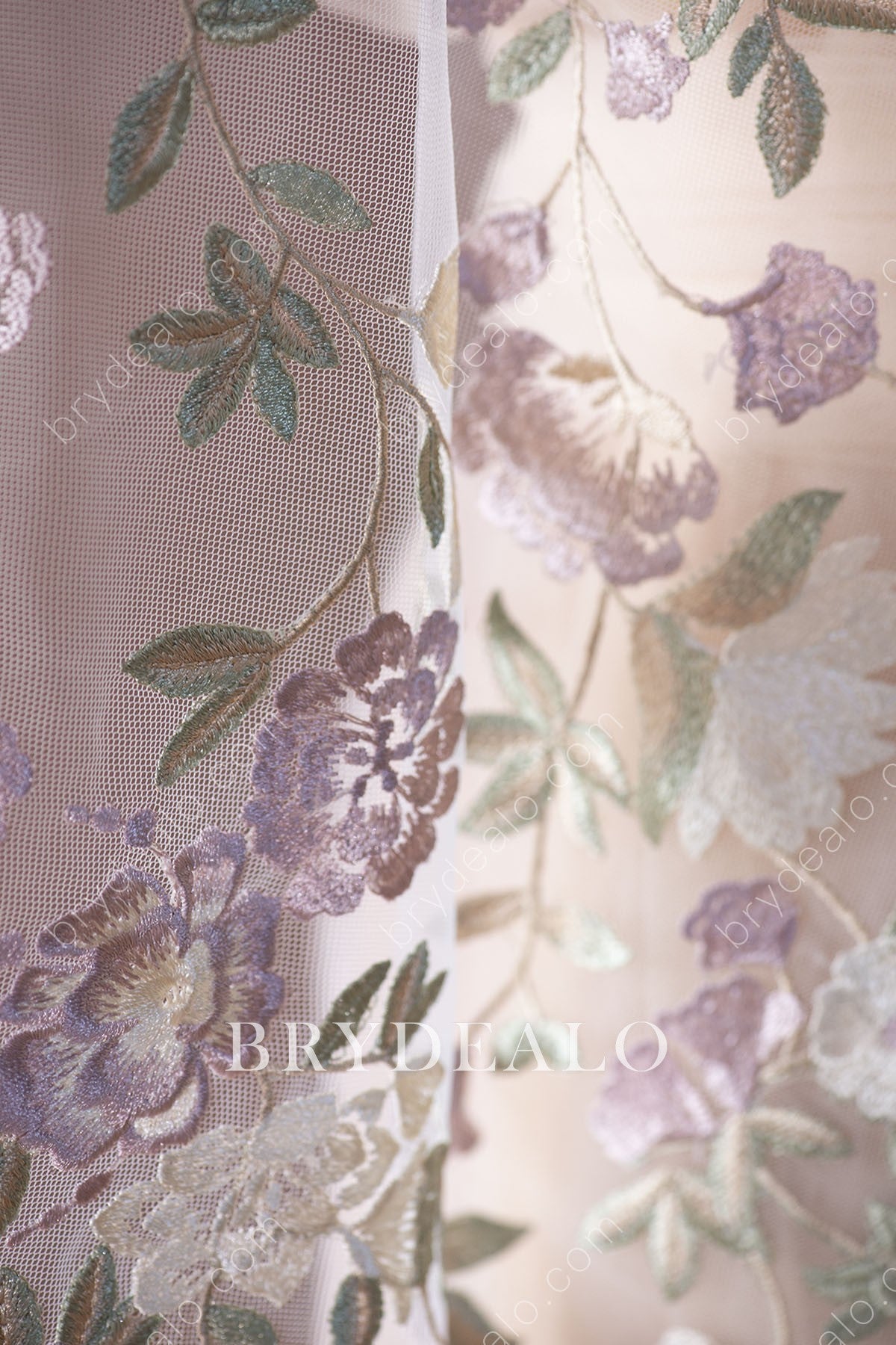 Lavender Flower Green Leaf Embroidery Lace Fabric for Wholesale