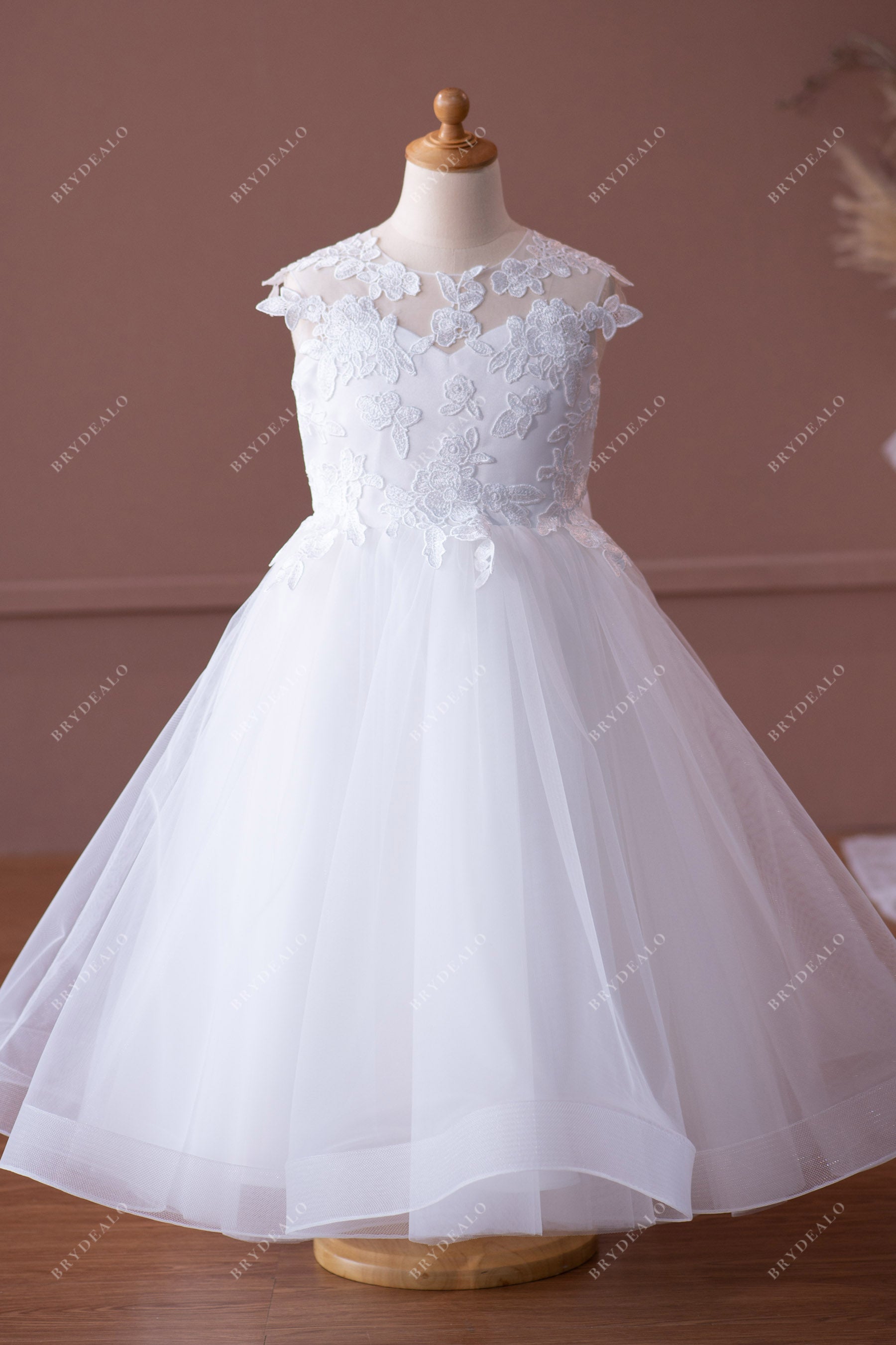 Light Ivory Lace Tulle Keyhole Back Flower Girl Dress