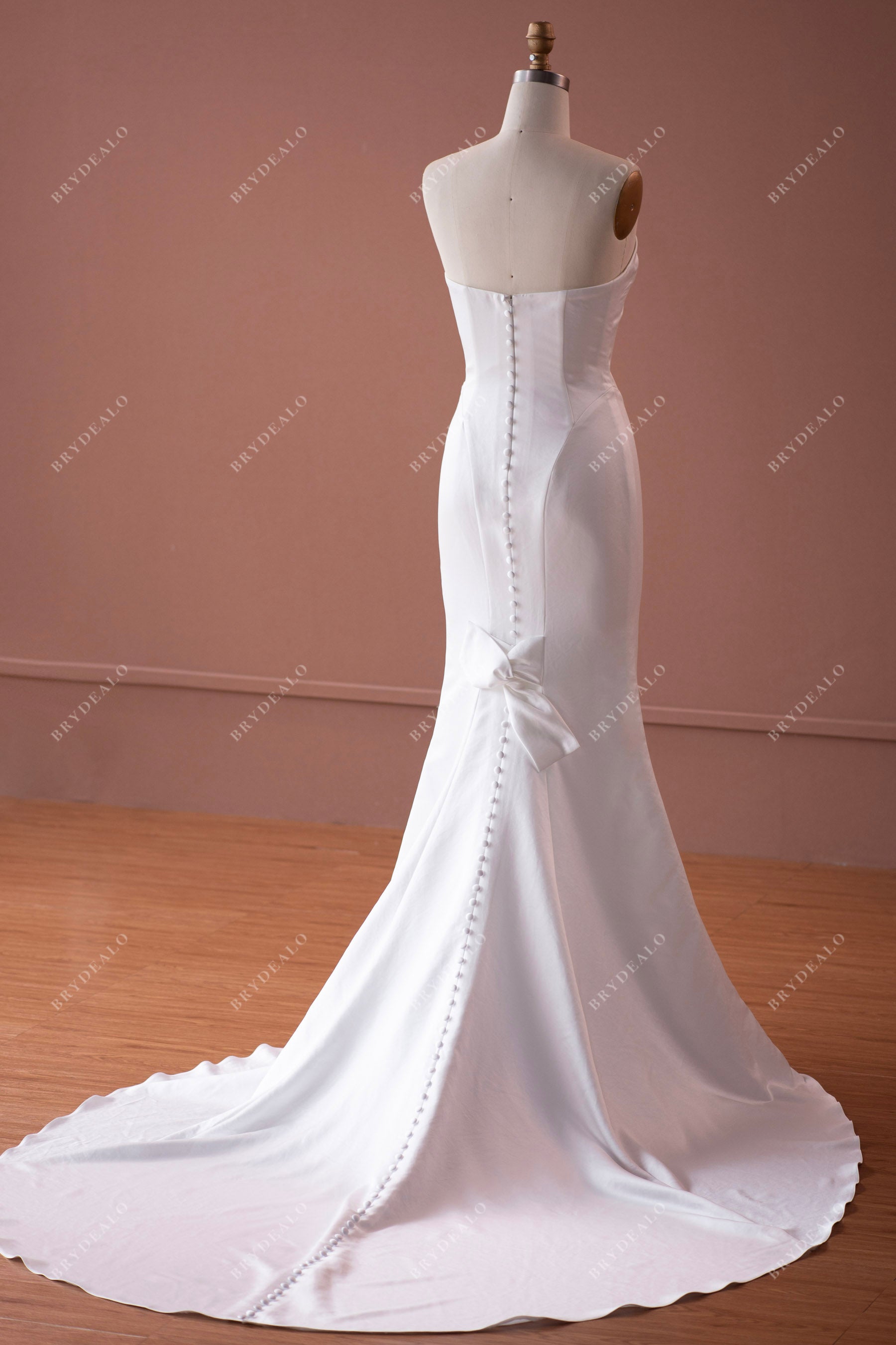 long train strapless satin wedding dress