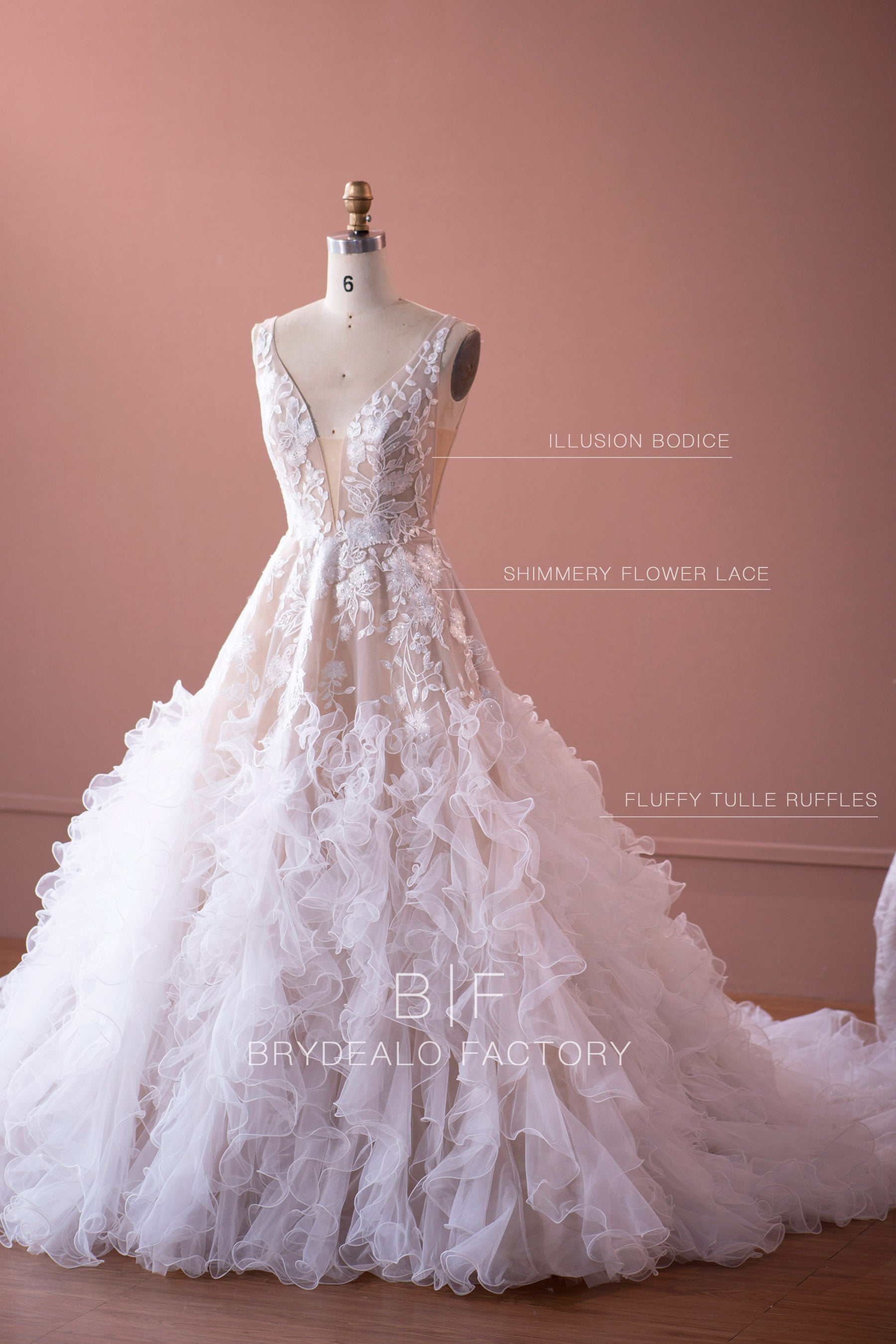 Designer Flower Lace Ruffled Tulle Puffy Wedding Dress for wholesale