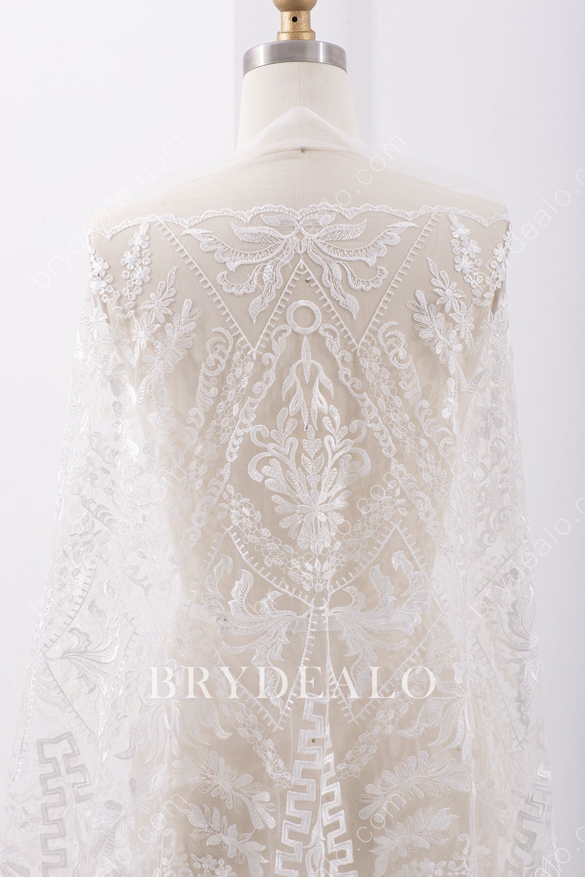 Scalloped Geometrical Bridal Lace Fabric for wholesale