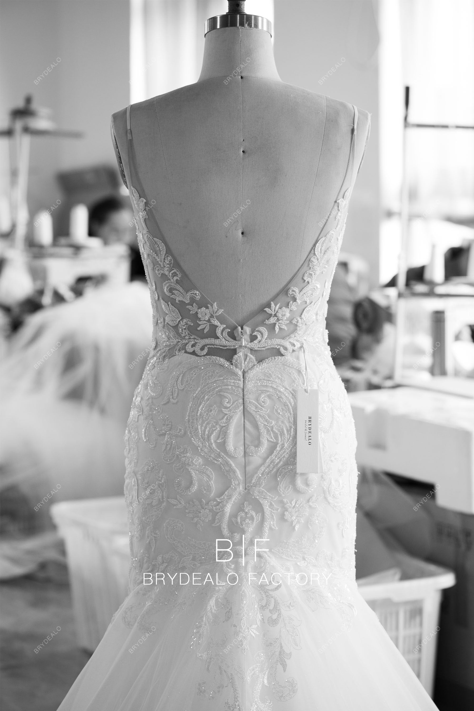 open back lace tulle wedding dress