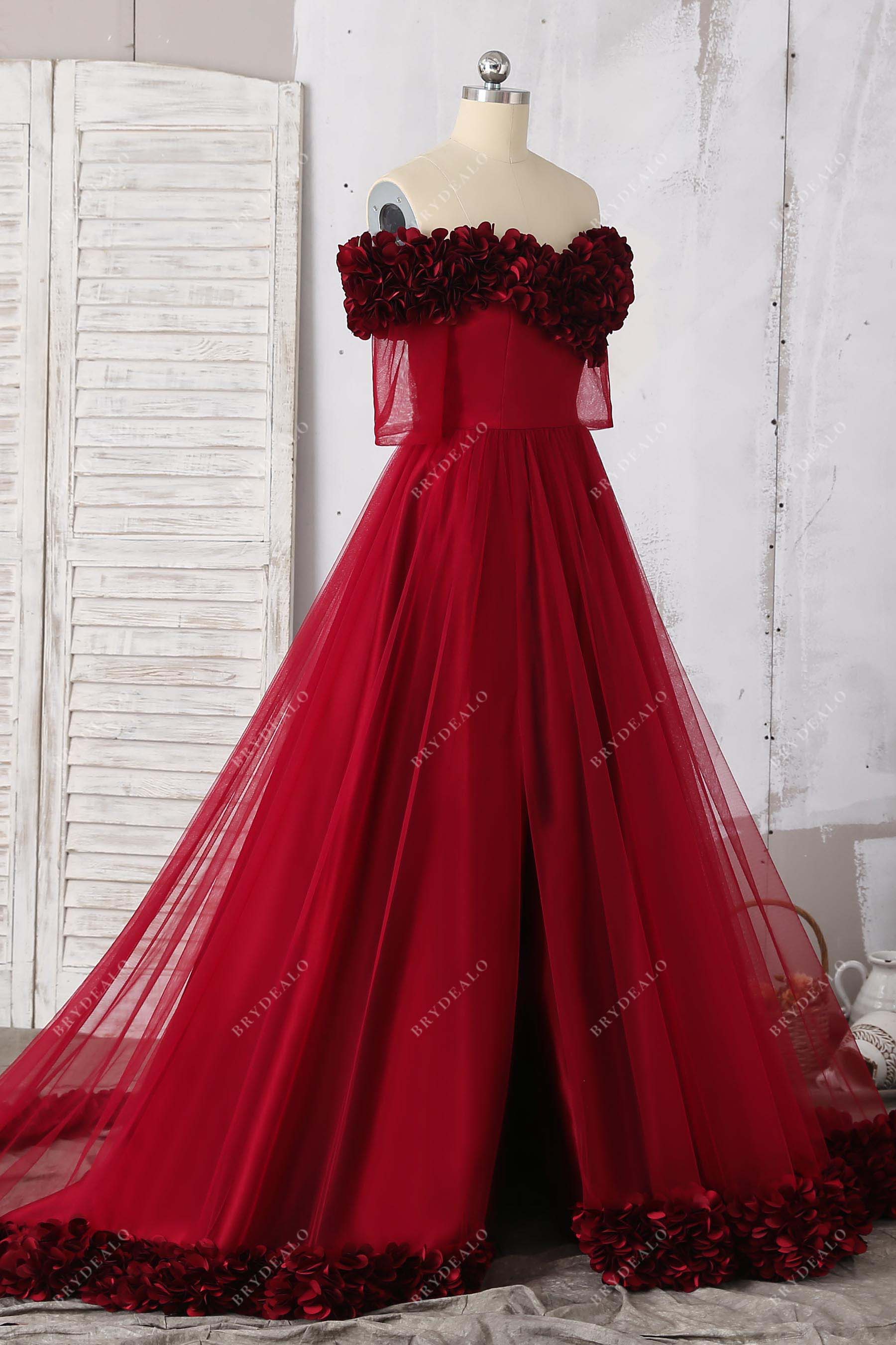 red tulle A-line slit short sleeve prom gown