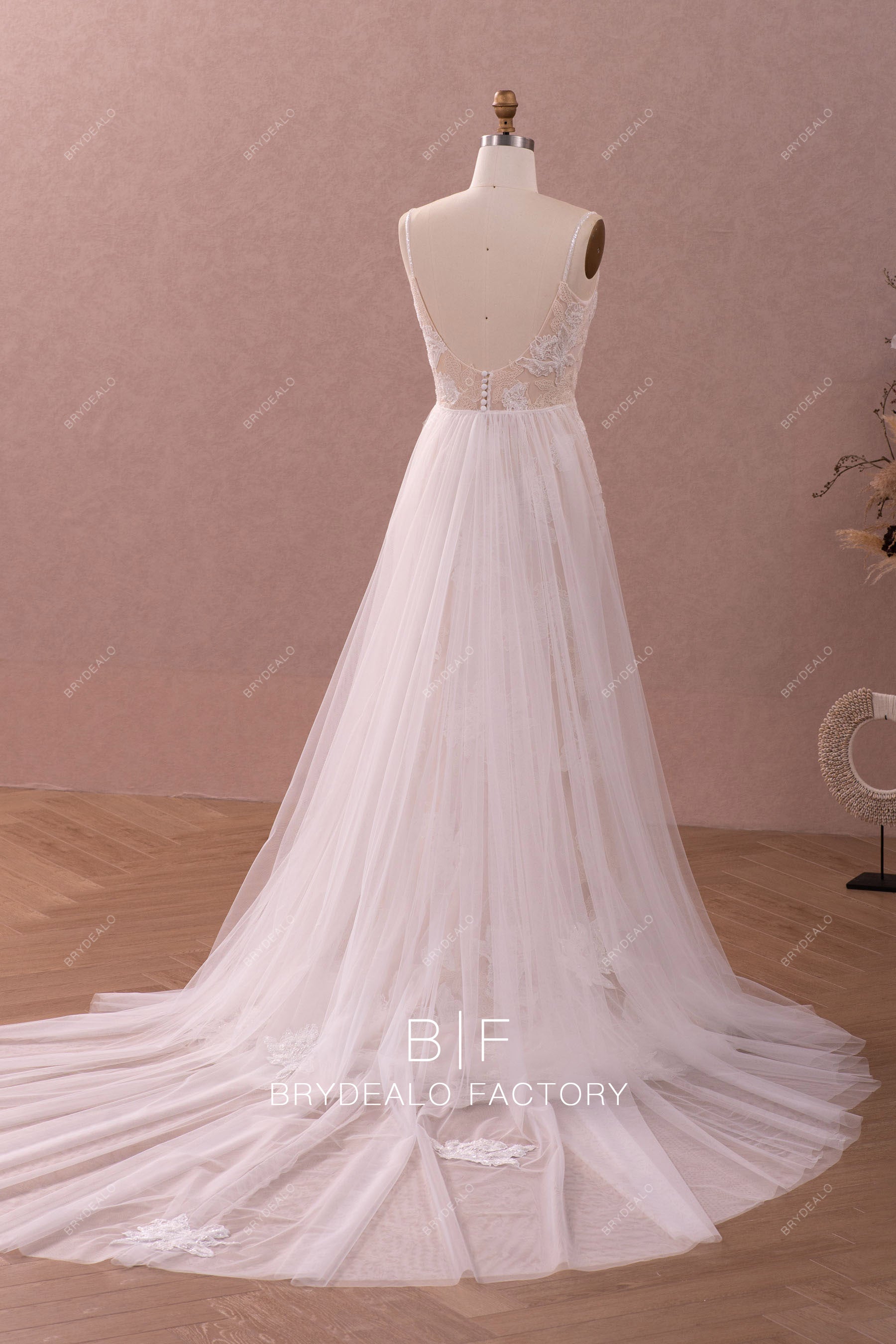 removable tulle overskirt wedding dress