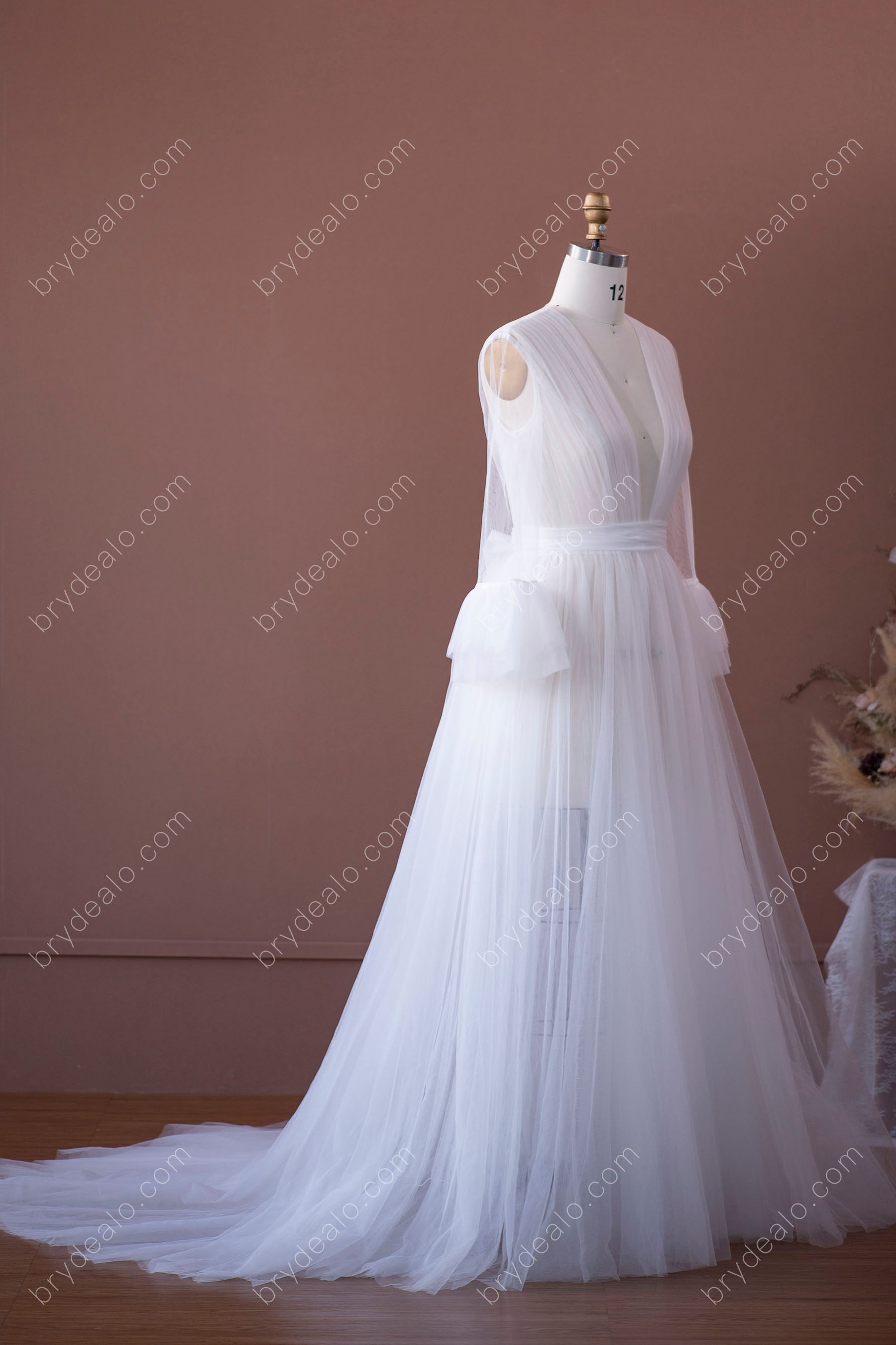 Romantic Tulle Bell Sleeve Bridal Robe