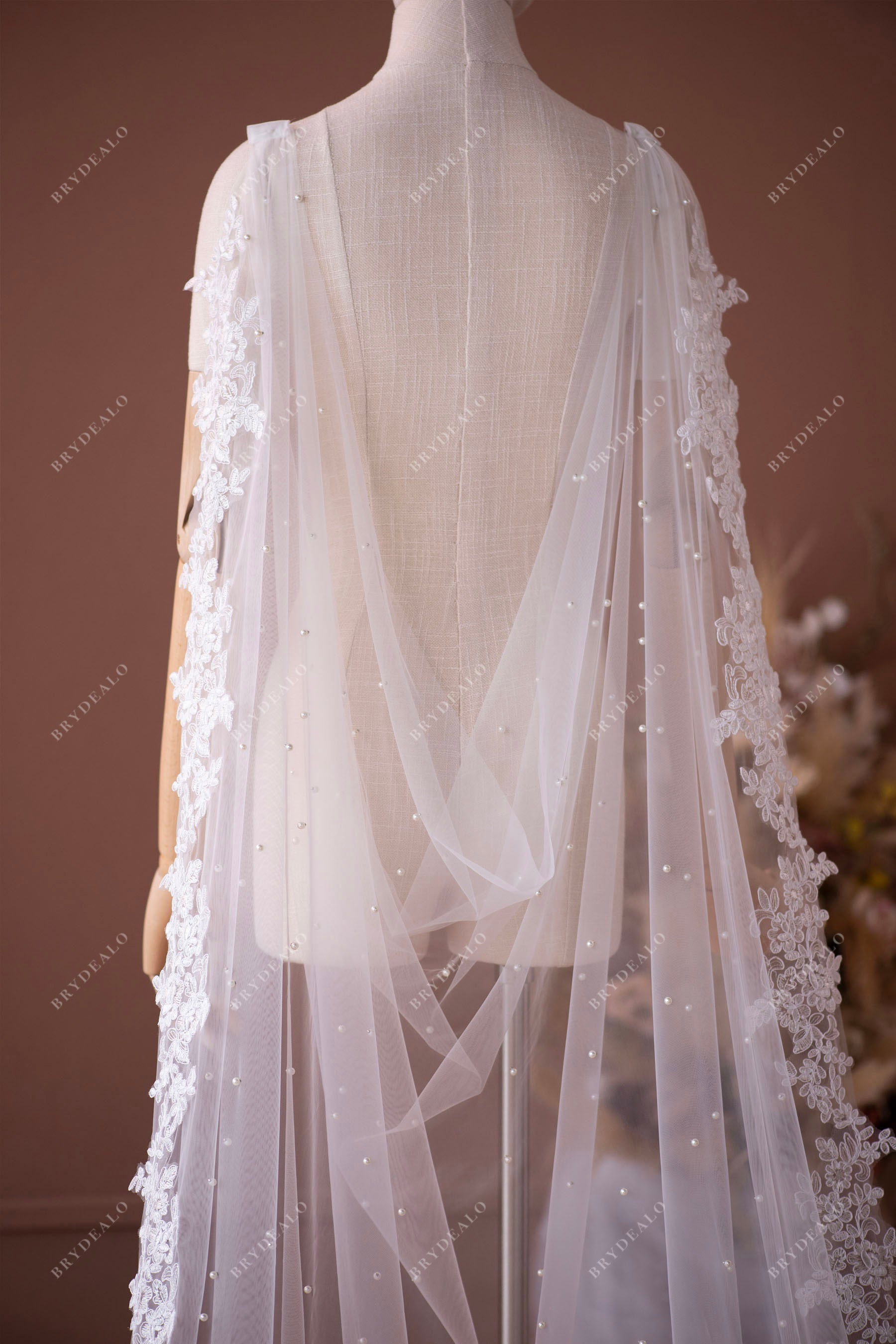 saggy lace wedding cape for wholesale