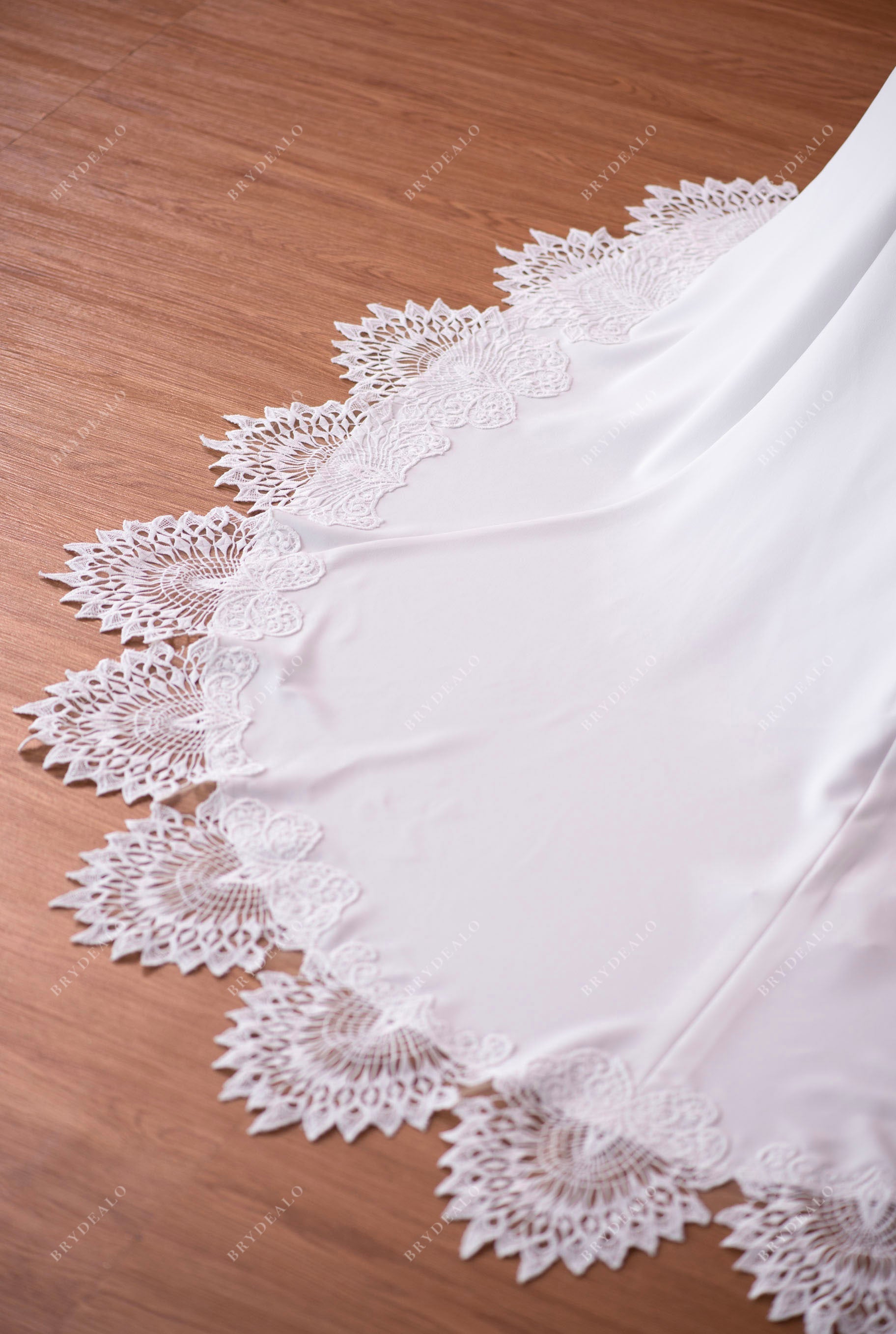 scalloped lace train wedding dress