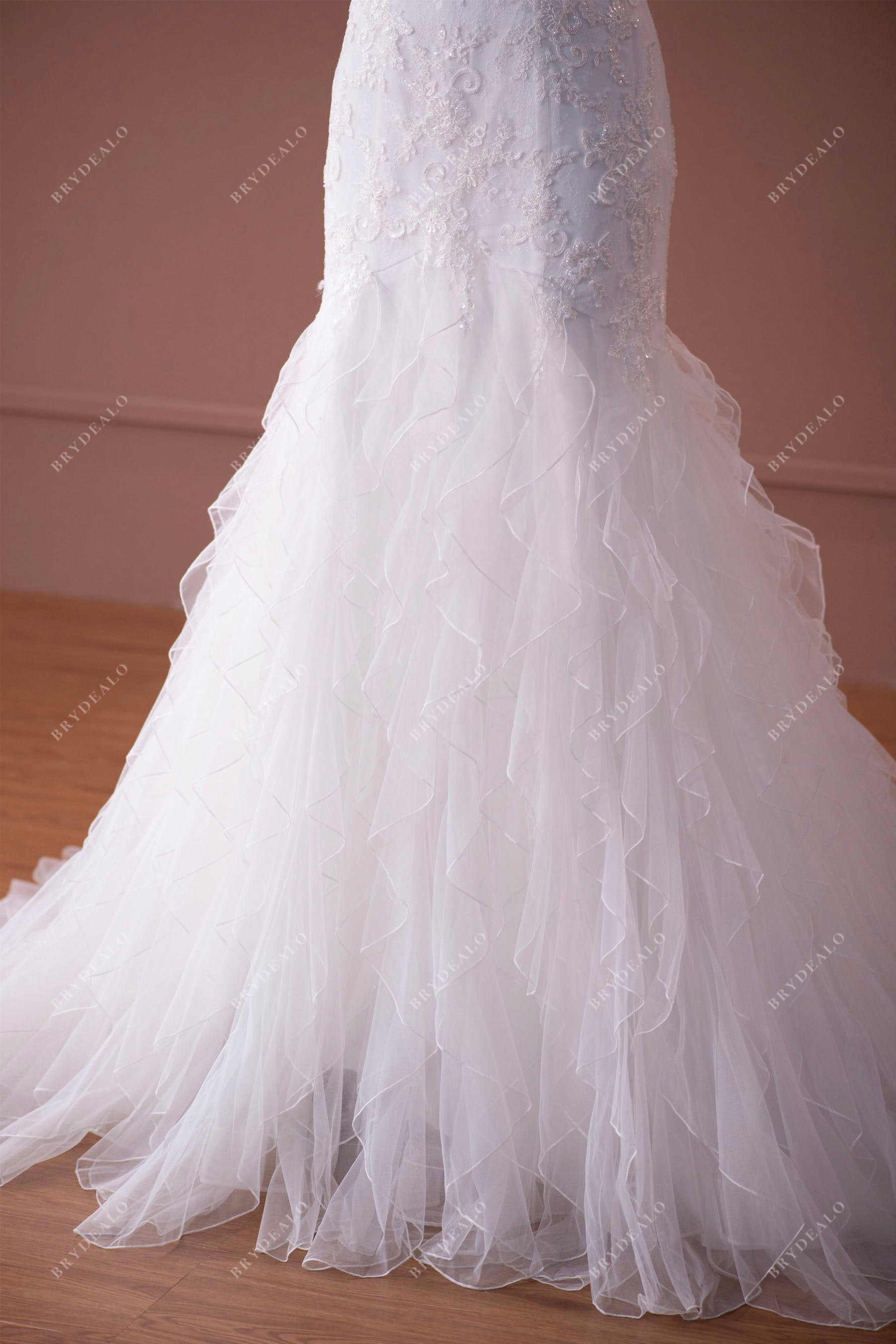 Sweetheart Lace Ruffled Mermaid Wedding Dress