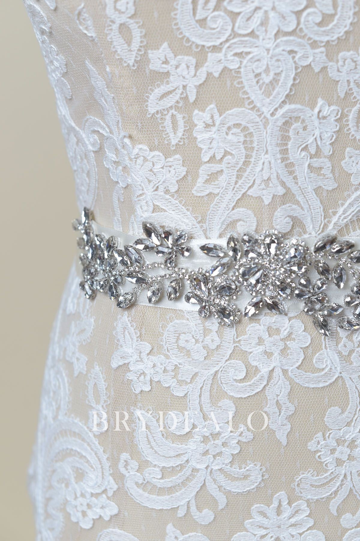 Shiny Crystals Bridal Sash for Wholesale_Brydealo