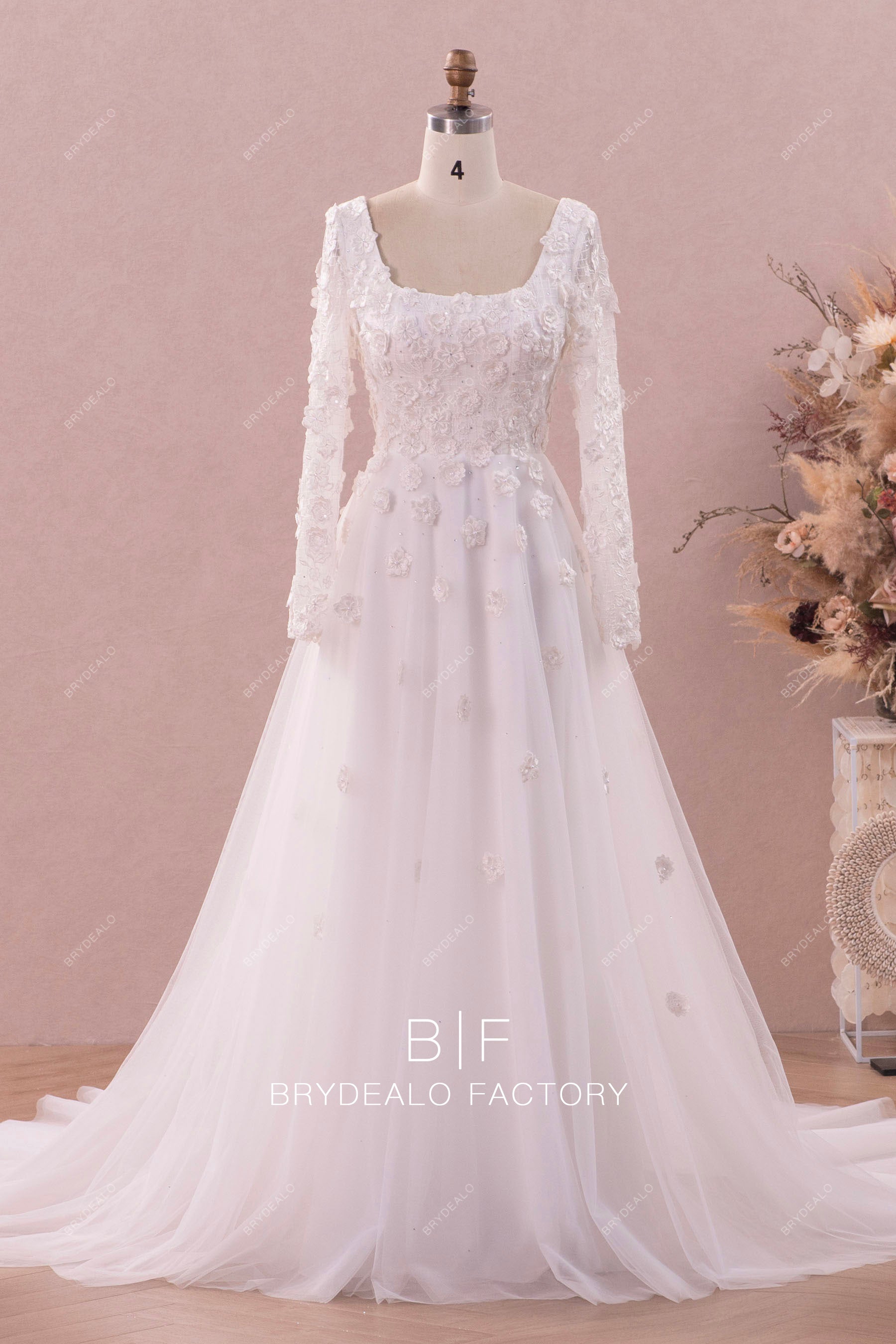 sleeved flower lace A-line wedding dress