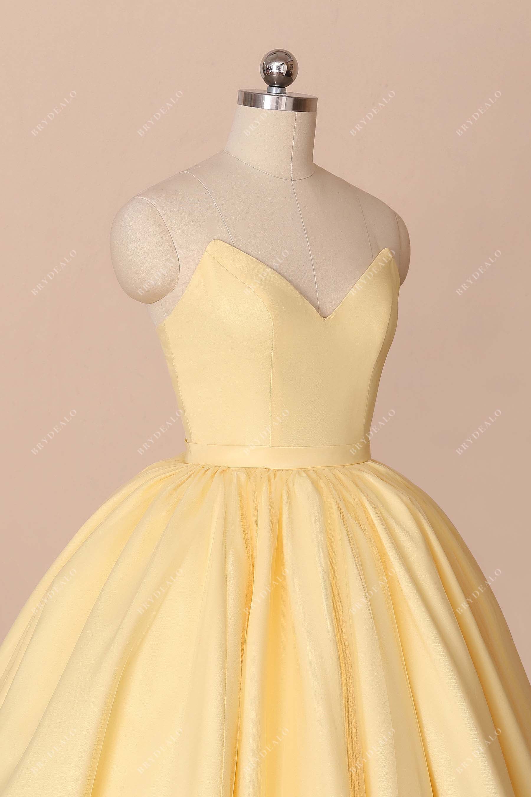 strapless V-neck yellow prom gown