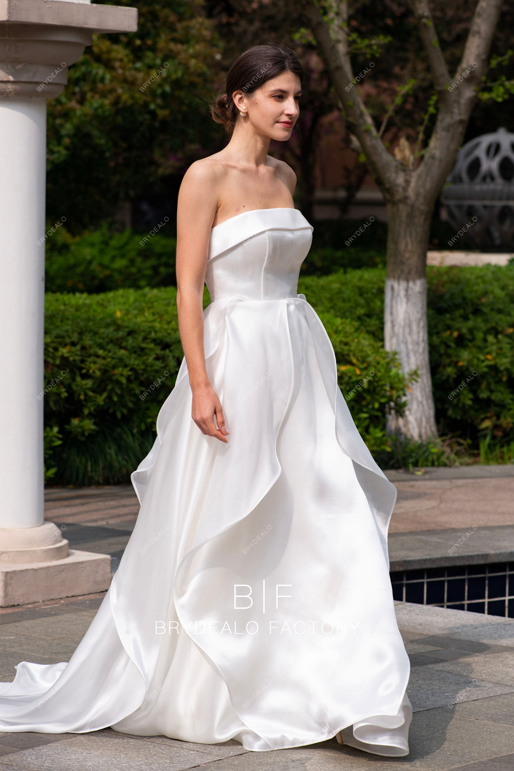 strapless straight neck organza wedding dress