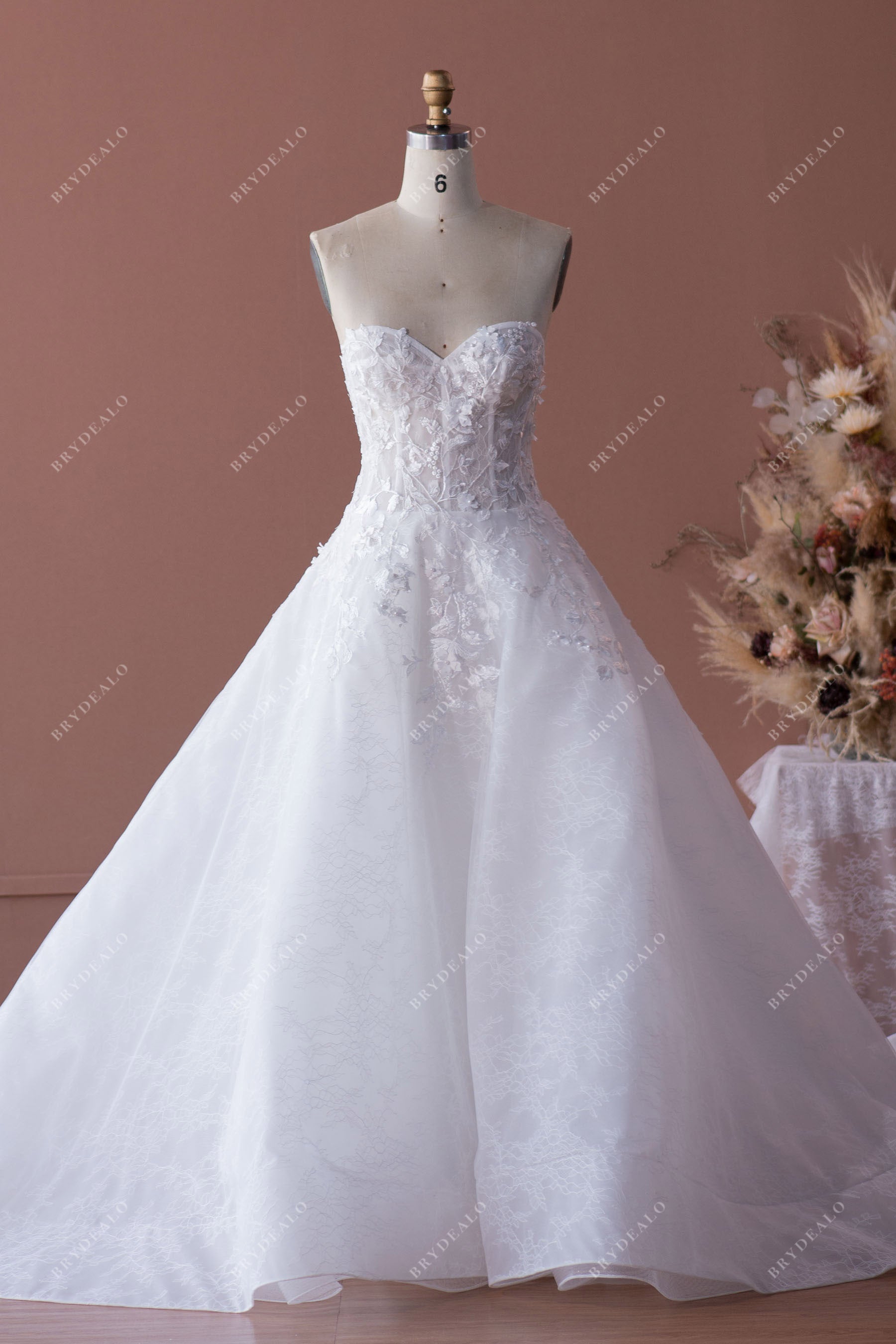 Strapless Sweetheart Corset Lace Long Ballgown Wedding Dress