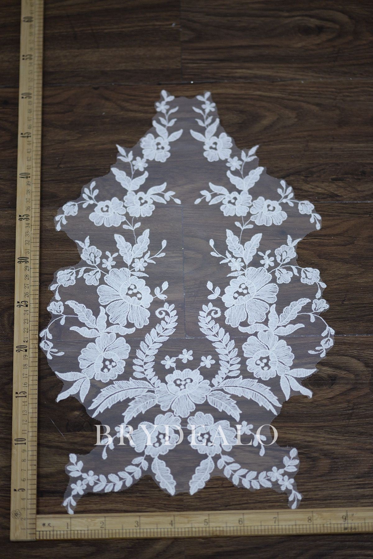 Best Symmetrical Flower Leaf Bridal Lace Applique