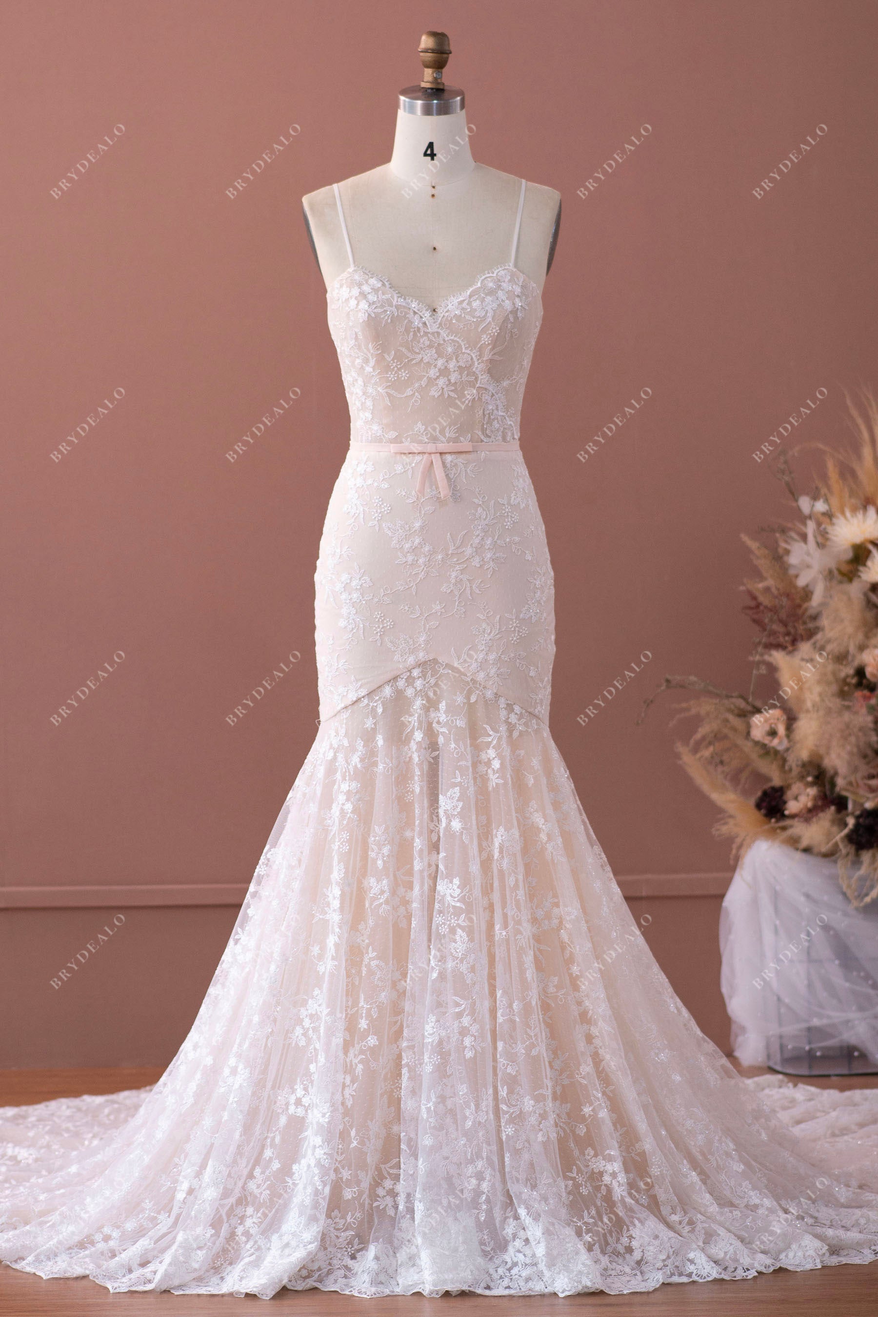 thin straps v-neck mermaid lace wedding dress