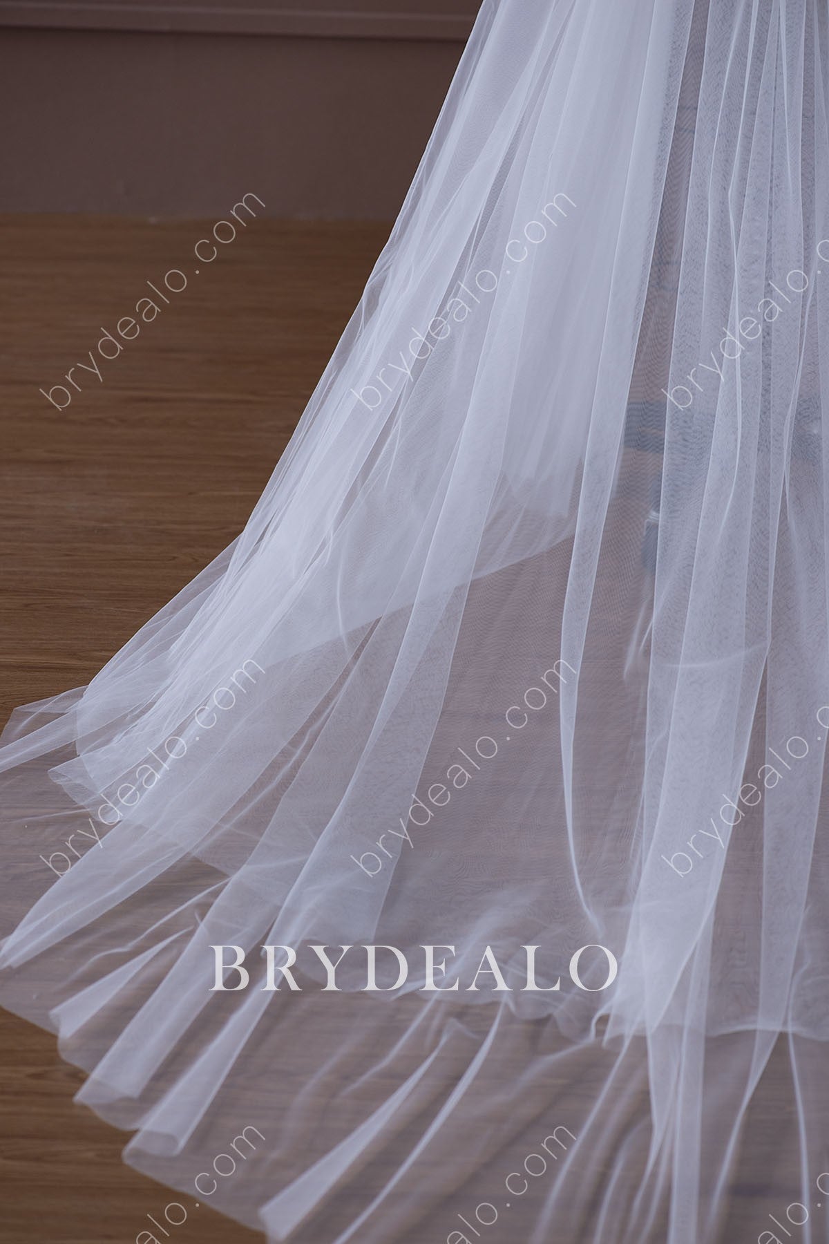 Timeless Two-Tier Chapel Length Wedding Veil for Wholesale