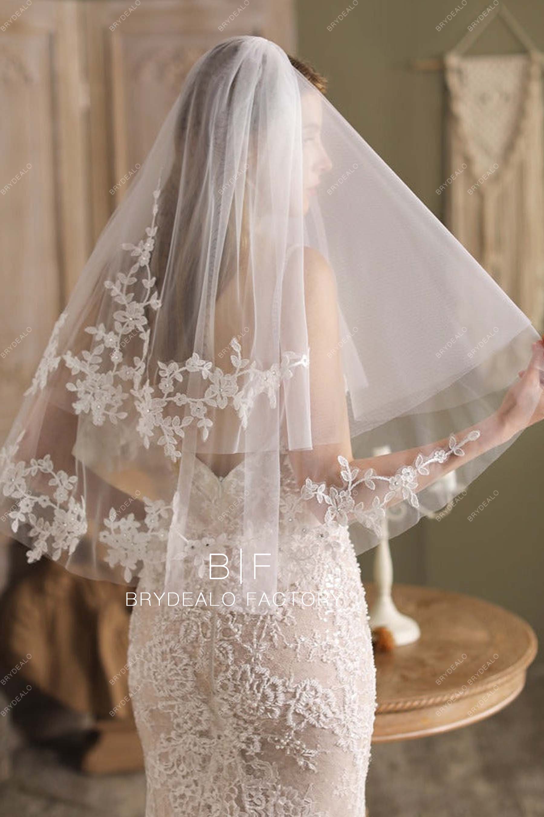 two-tiered-medium-length-veil