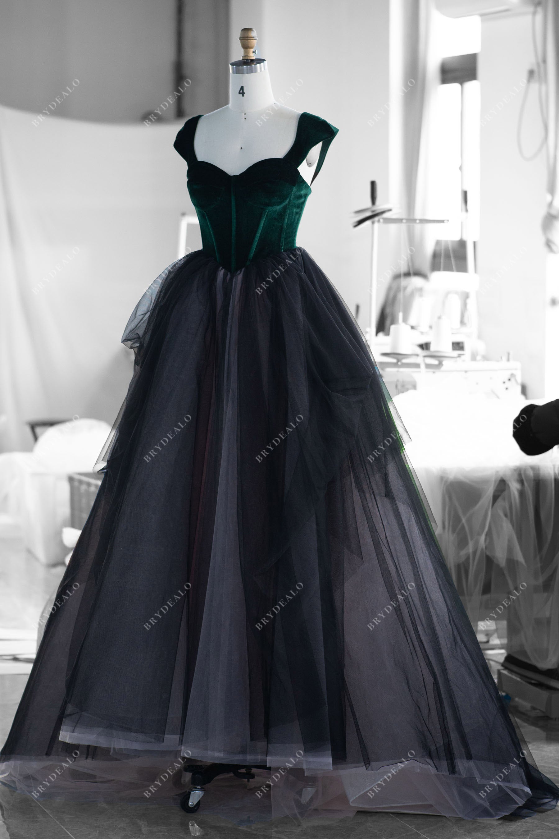 Emerald Green Glitter Ball Gown Designer Sweet-16 Dress - VQ