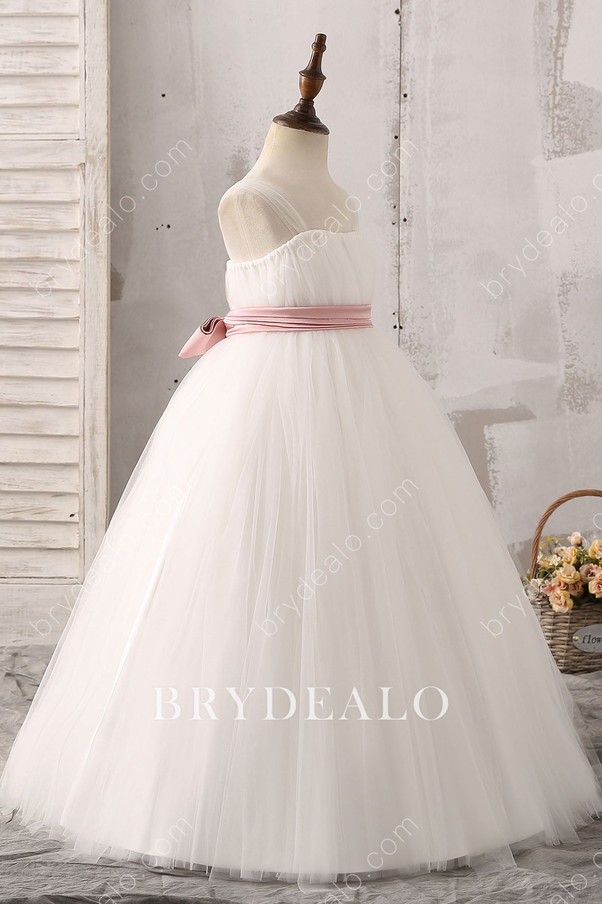 Sleeveless Tulle Flower Girl Ball Gown with Pink Bow