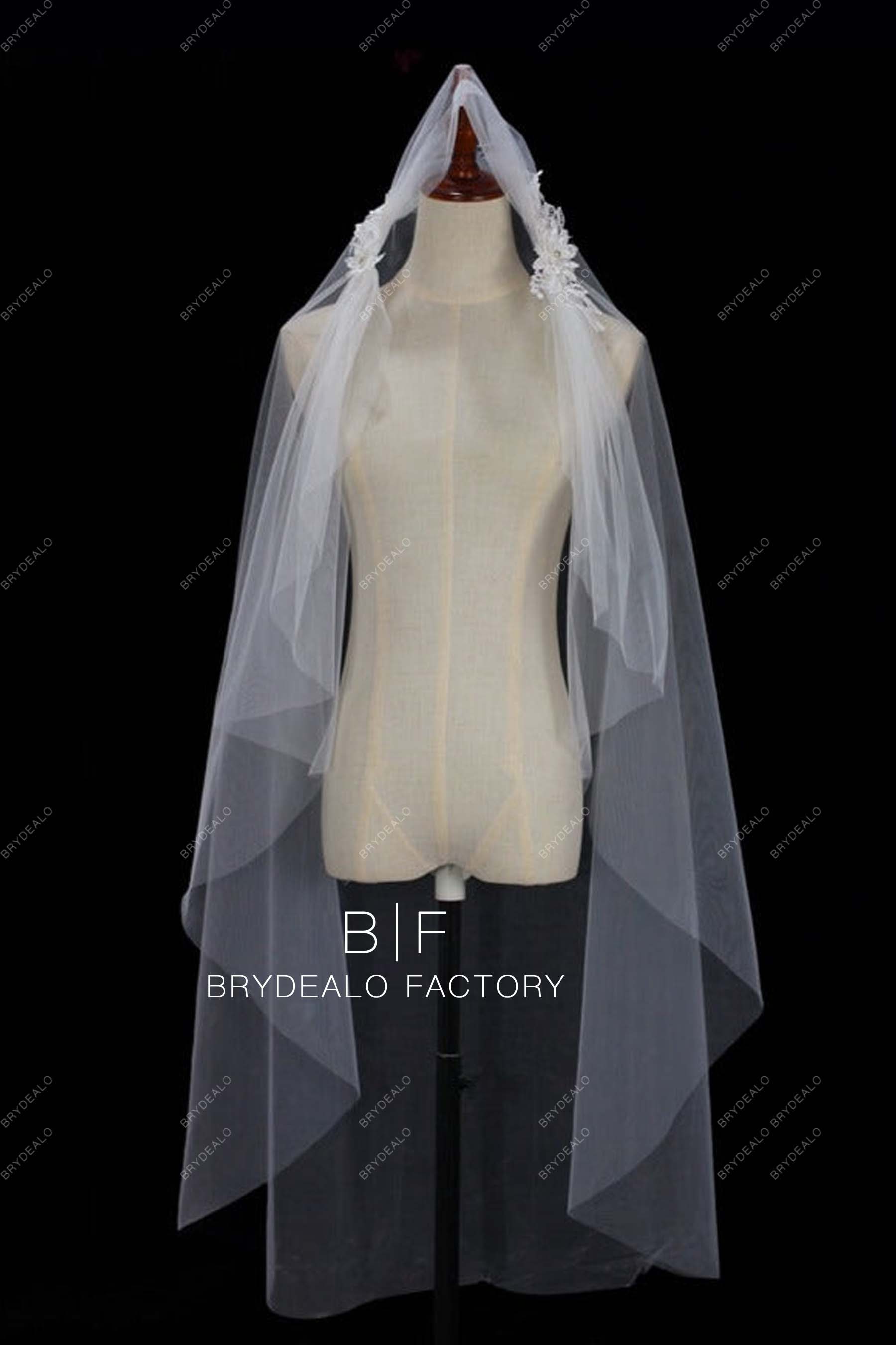 https://brydealofactory.com/cdn/shop/products/wholesale-ballet-length-wedding-veil.jpg?v=1670395851&width=1800