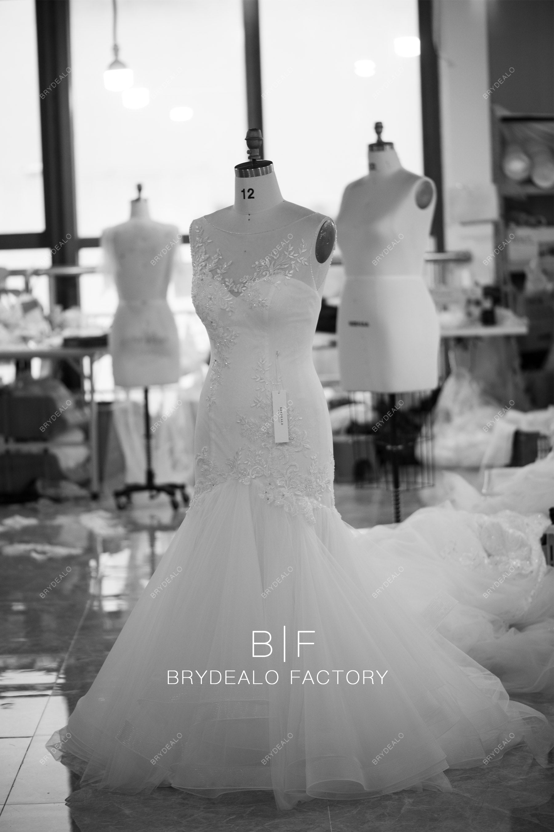 wholesale beaded flower lace fit flare ruffled wedding dress