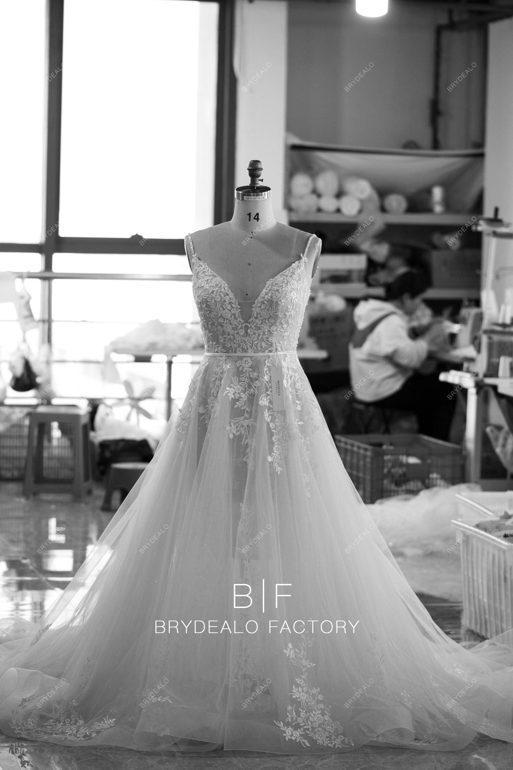 wholesale beaded lace straps plunging wedding dress