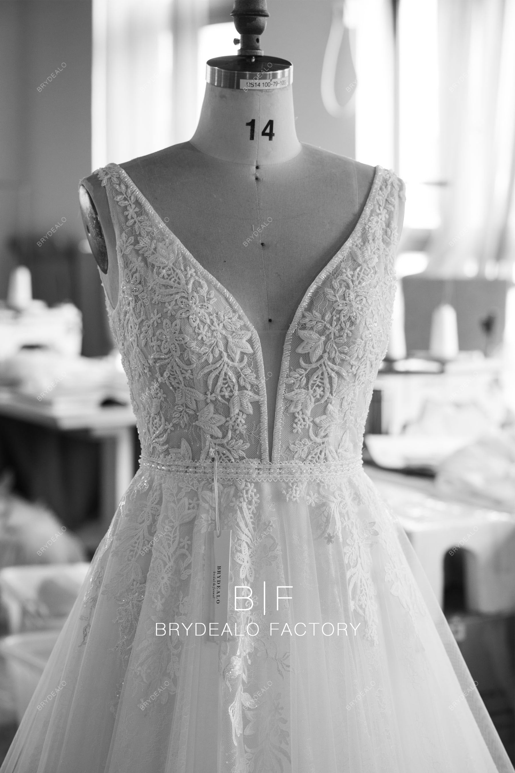 wholesale beaded plunging lace wedding dress