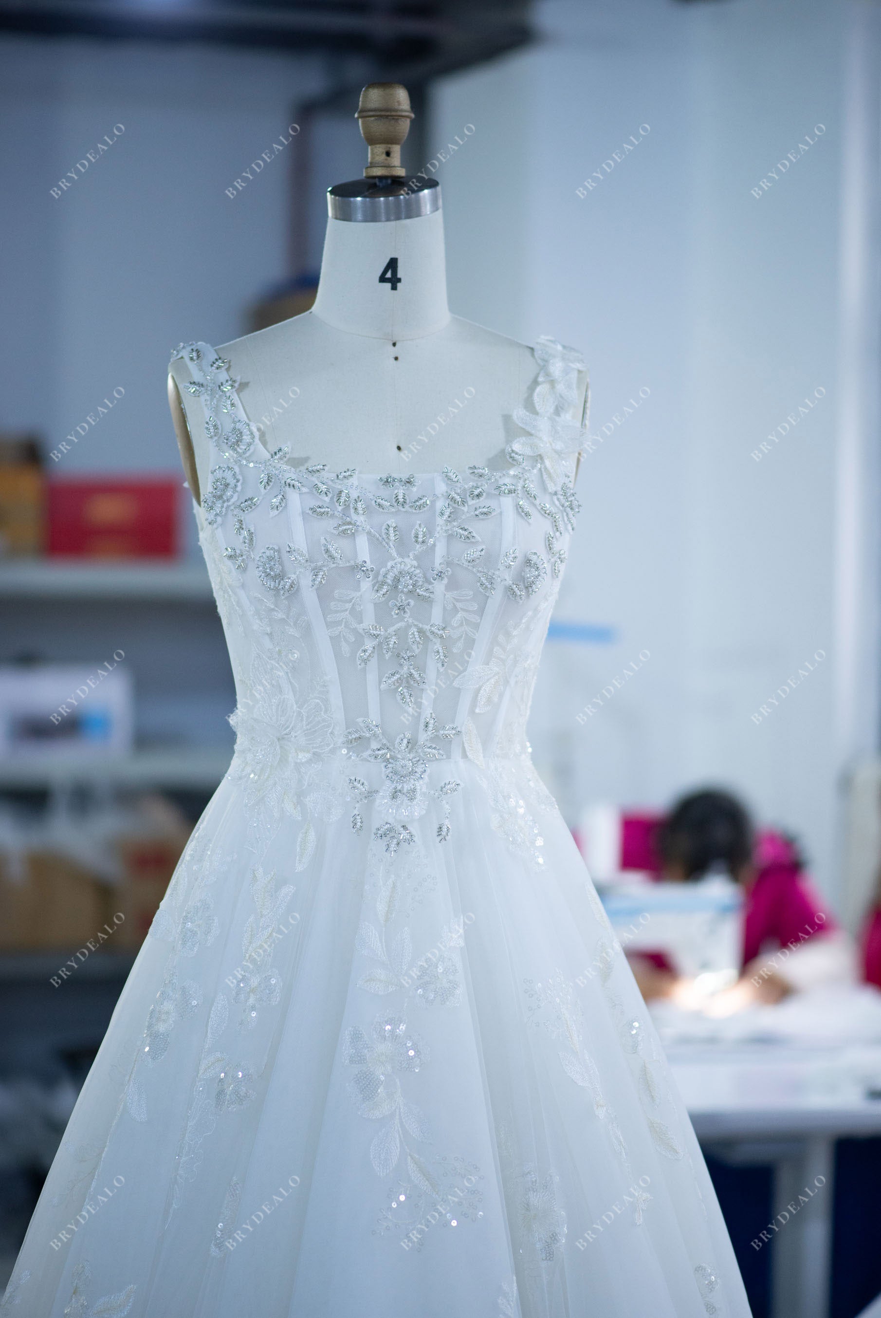 wholesale beaded straps lace sample sale wedding dress