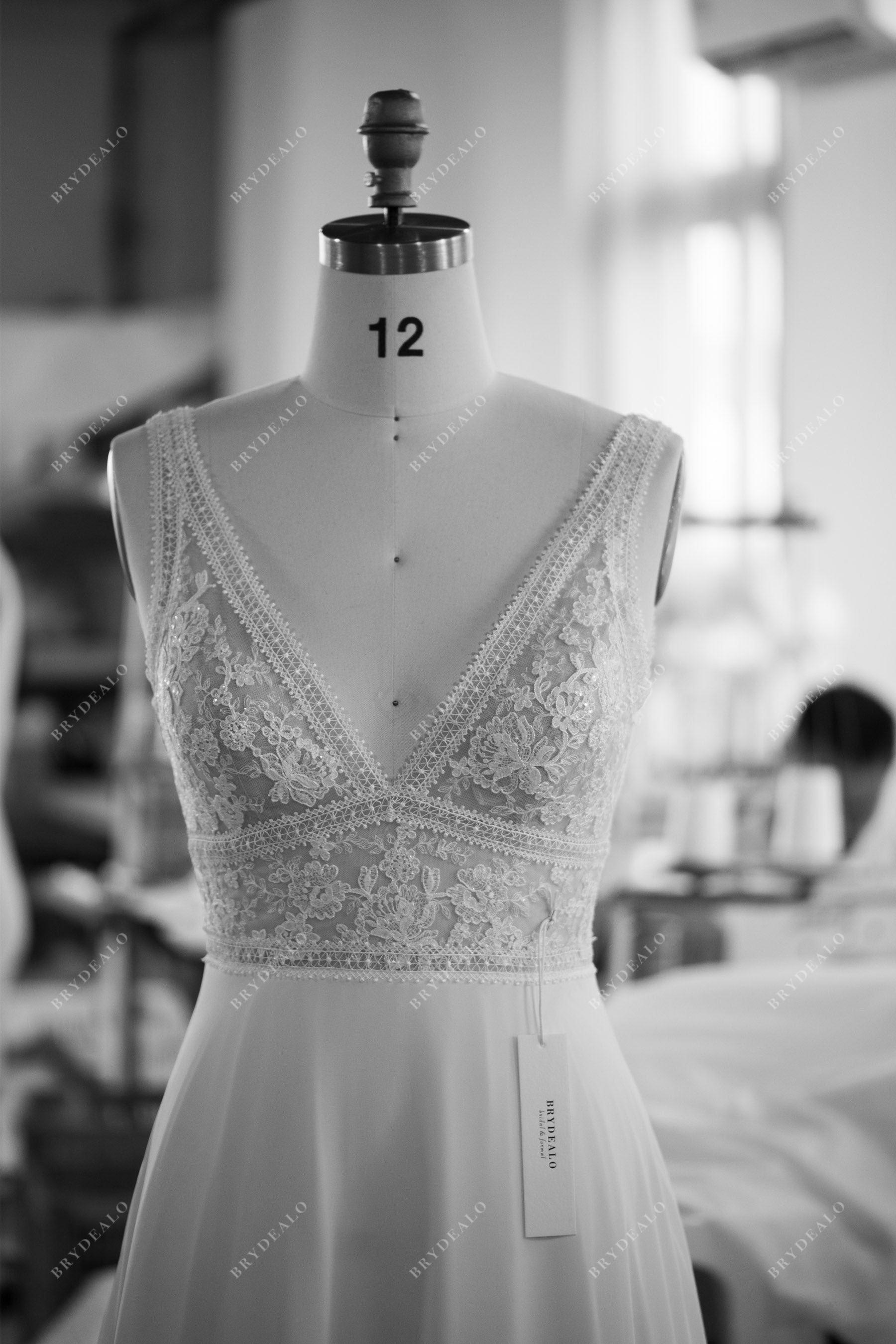 wholesale boho shimmery lace v-neck wedding dress