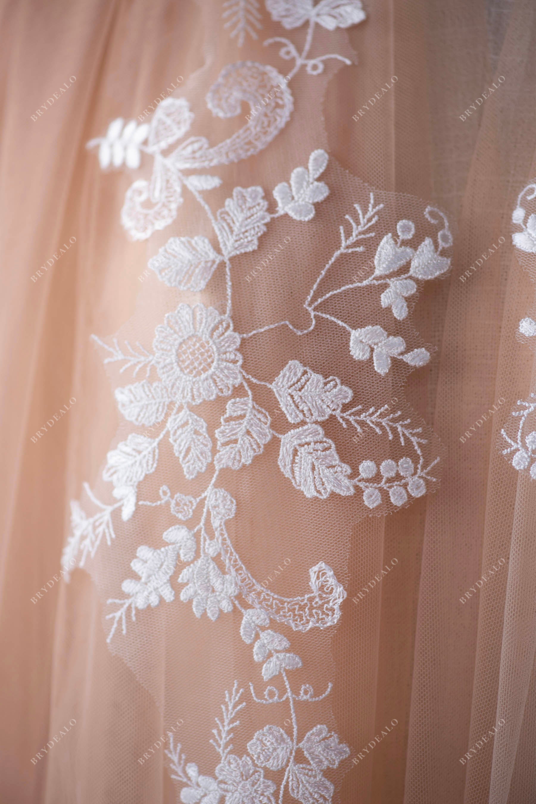 wholesale bridal lace appliques for wedding gowns