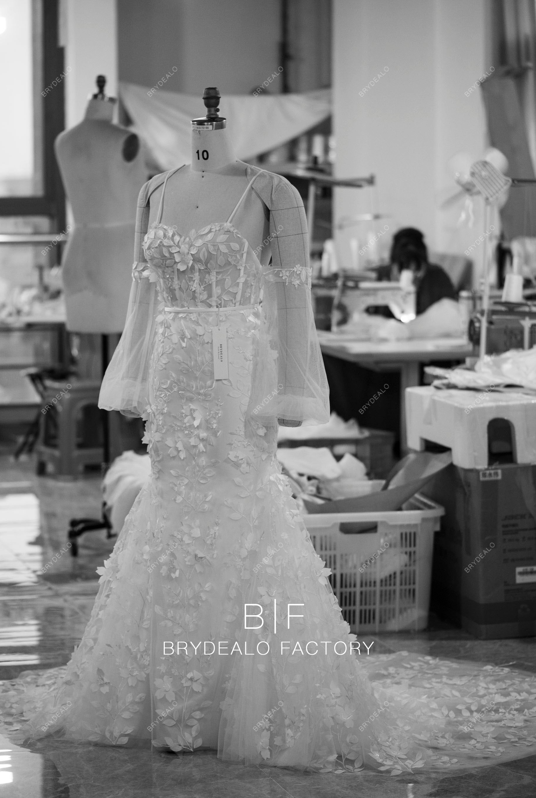 wholesale detachable sleeve lace mermaid wedding dress