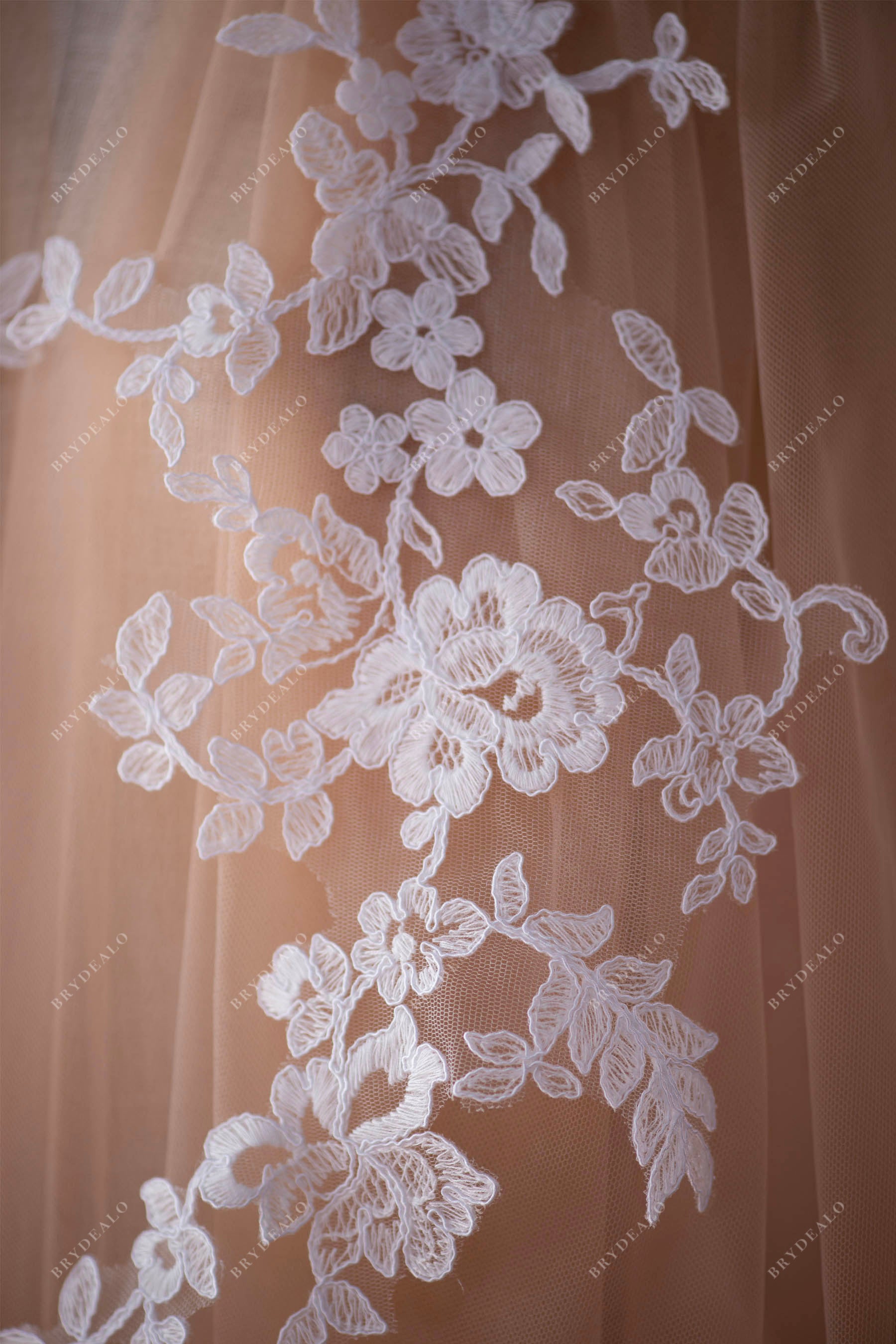 wholesale embroidery flower lace appliques for wedding dress