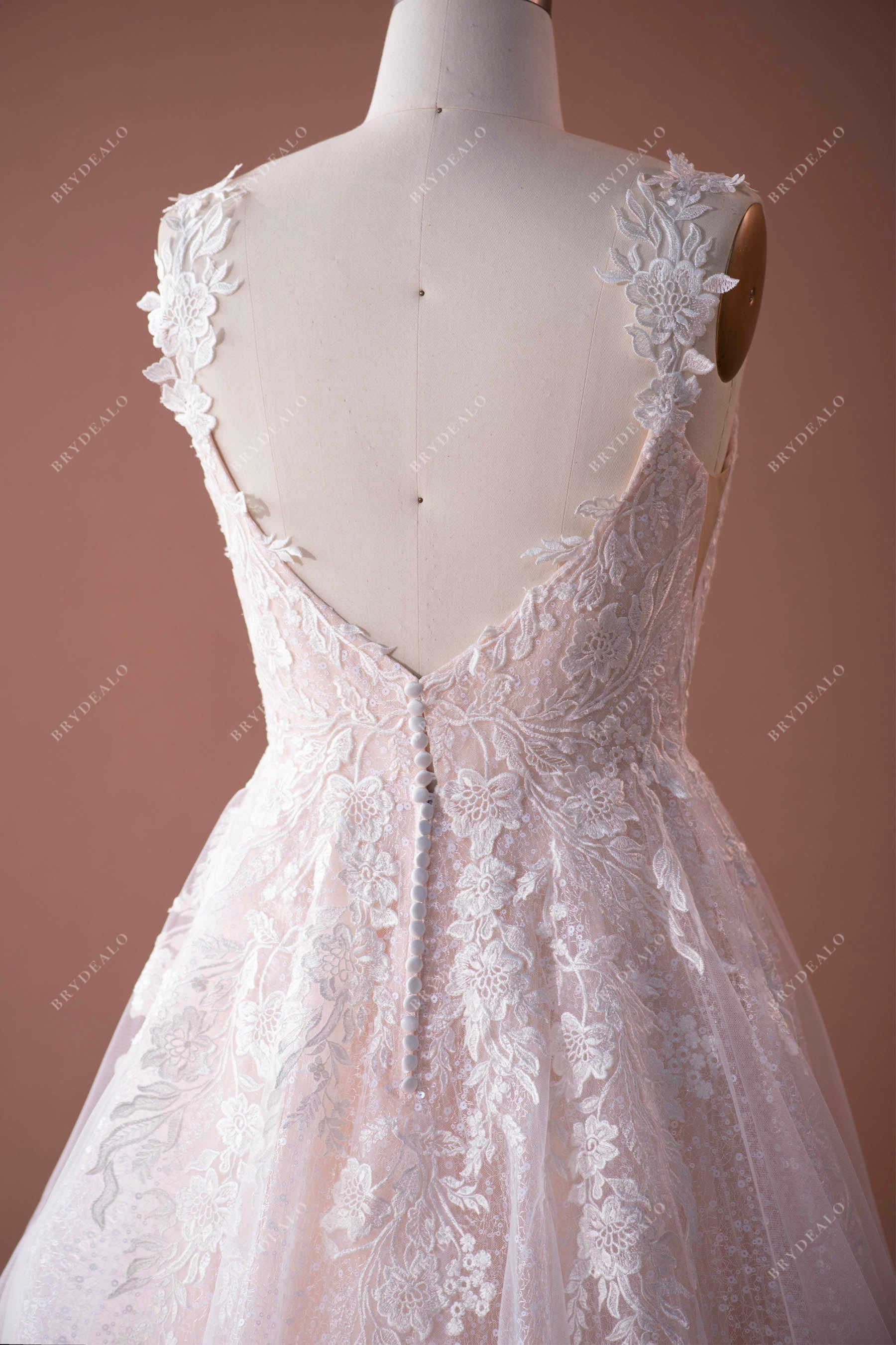 wholesale flower lace V-back wedding dress