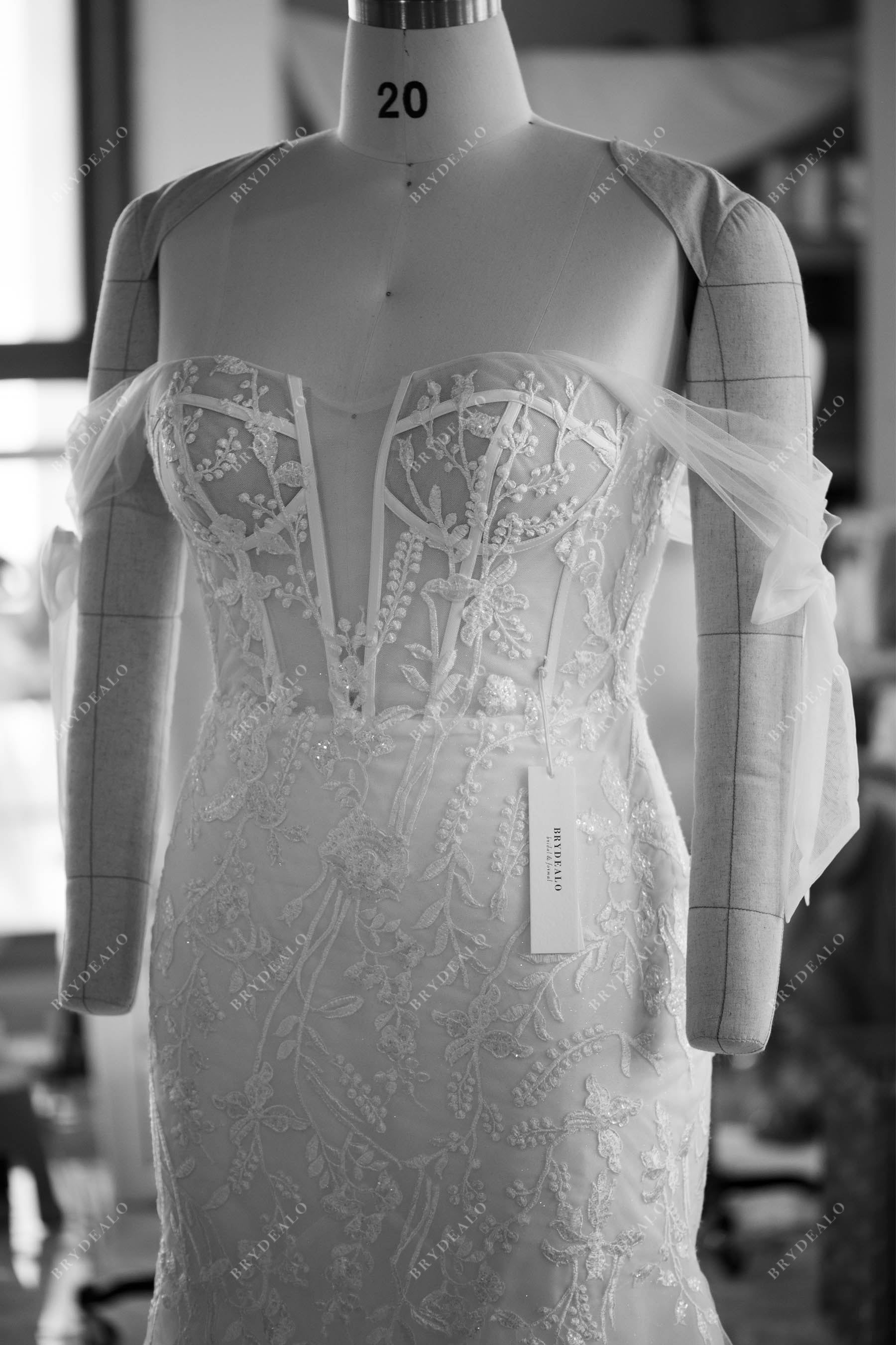 Plus Size Corset Lace Off Shoulder Wedding Dress for wholesale