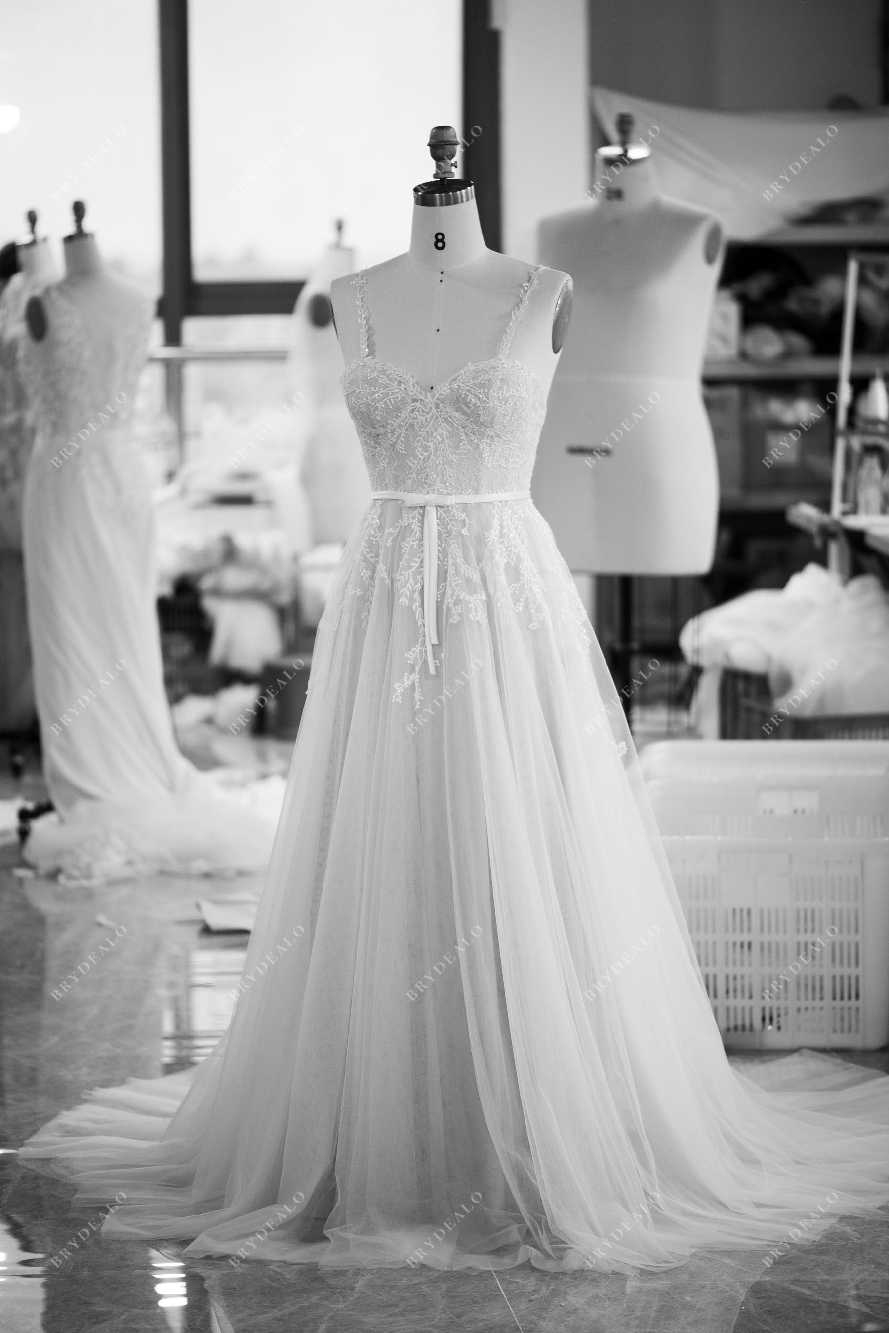 wholesale straps lace A-line long wedding dress 